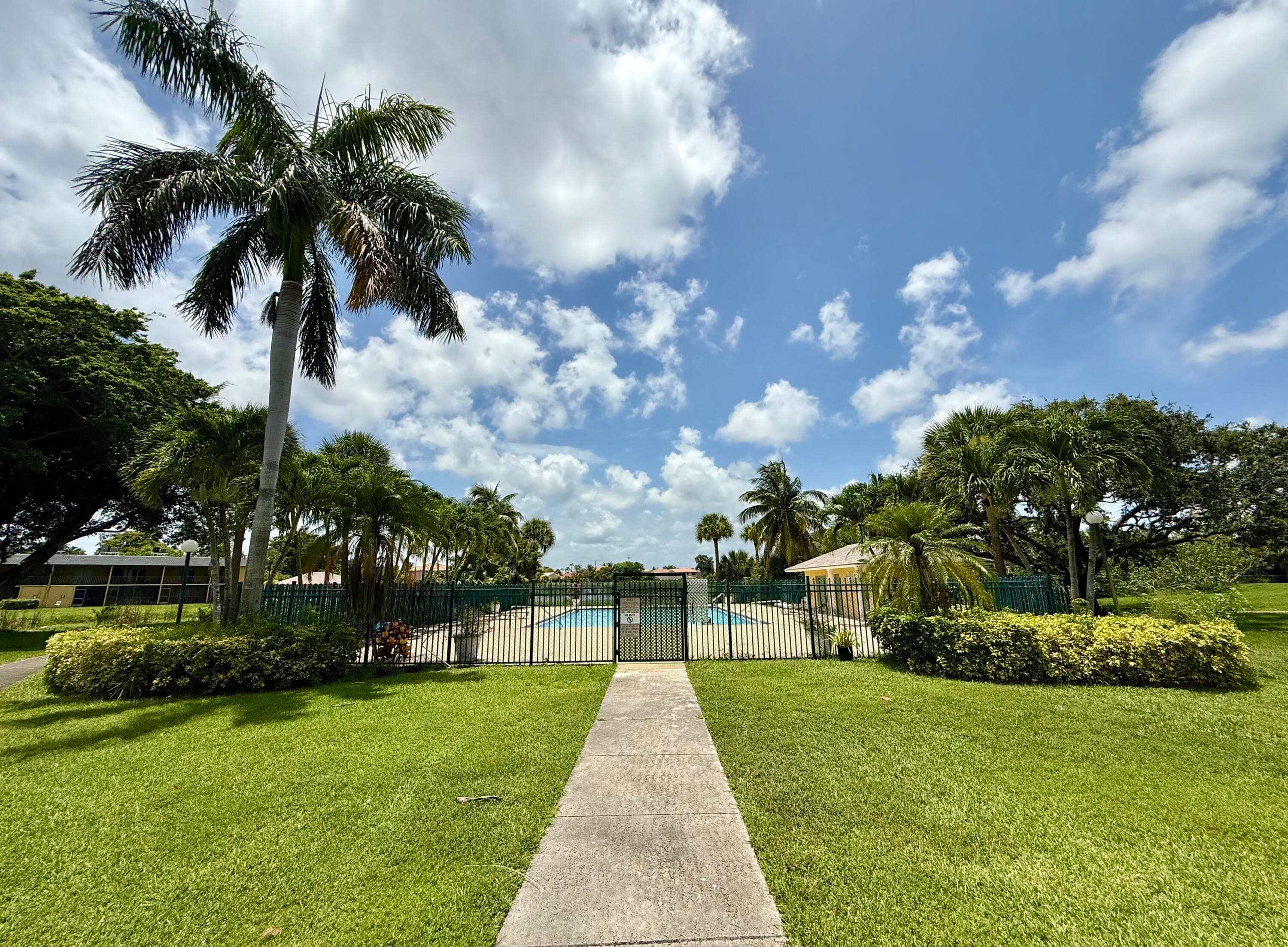 1722 W Meadows Cir W W 1722, Boynton Beach, FL 33436 — photo 14 of 16