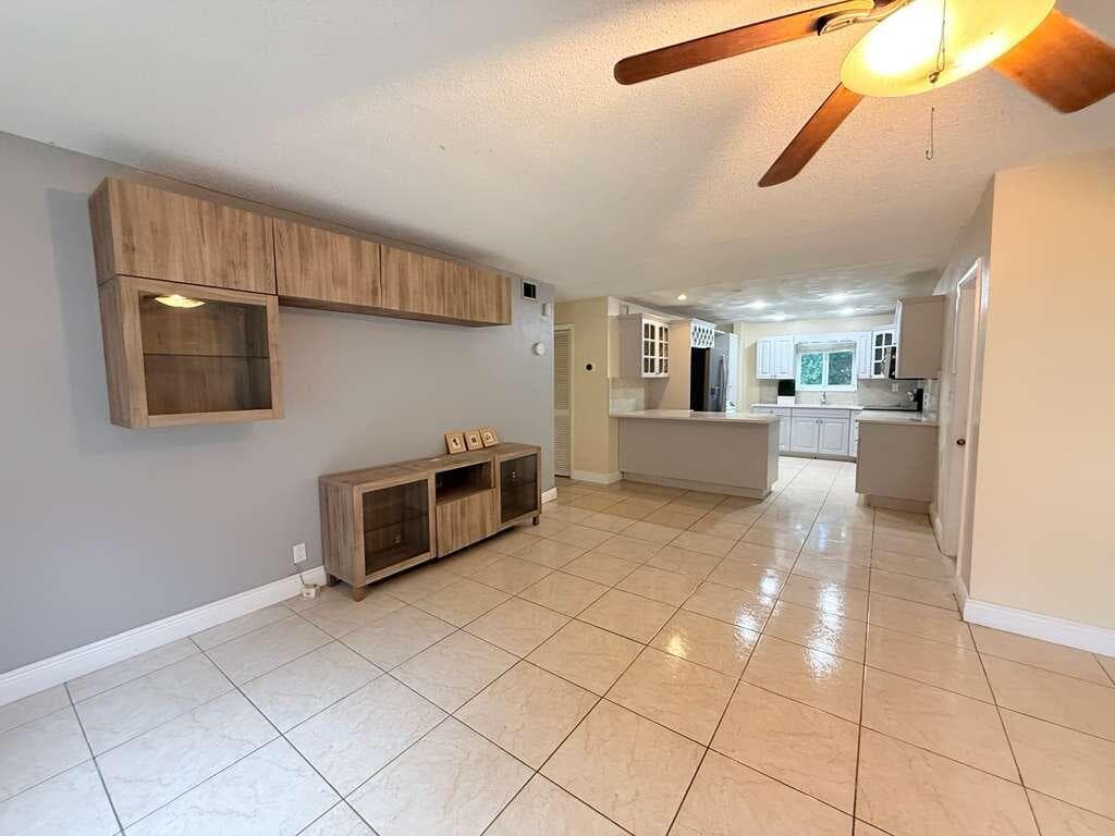 2210 Taylor Street 207, Hollywood, FL 33020 — photo 7 of 12