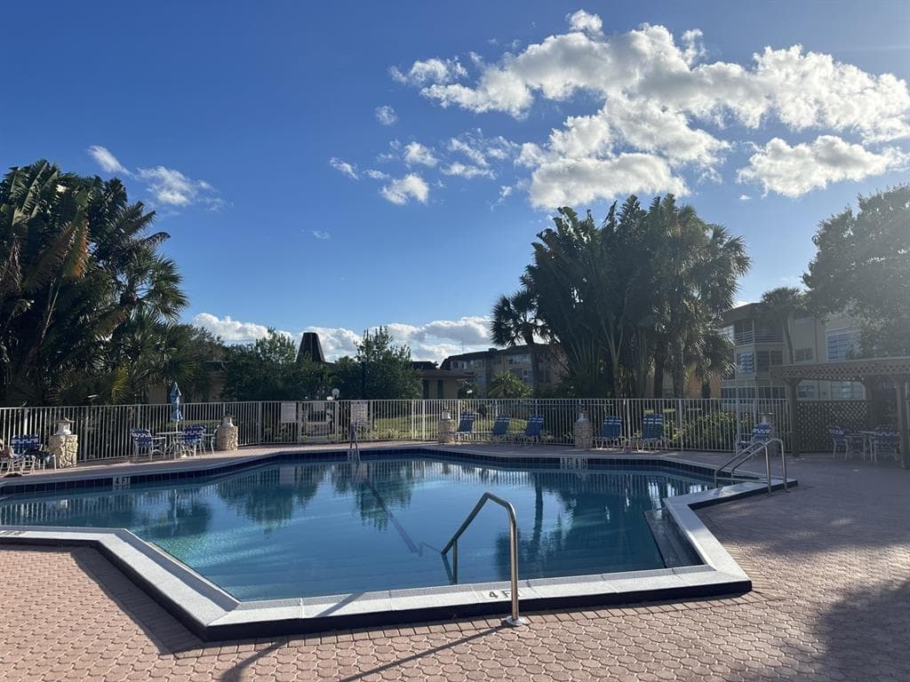 5051 W Oakland Park Boulevard W Unit E212, Lauderdale Lakes, FL 33313 — photo 23 of 23