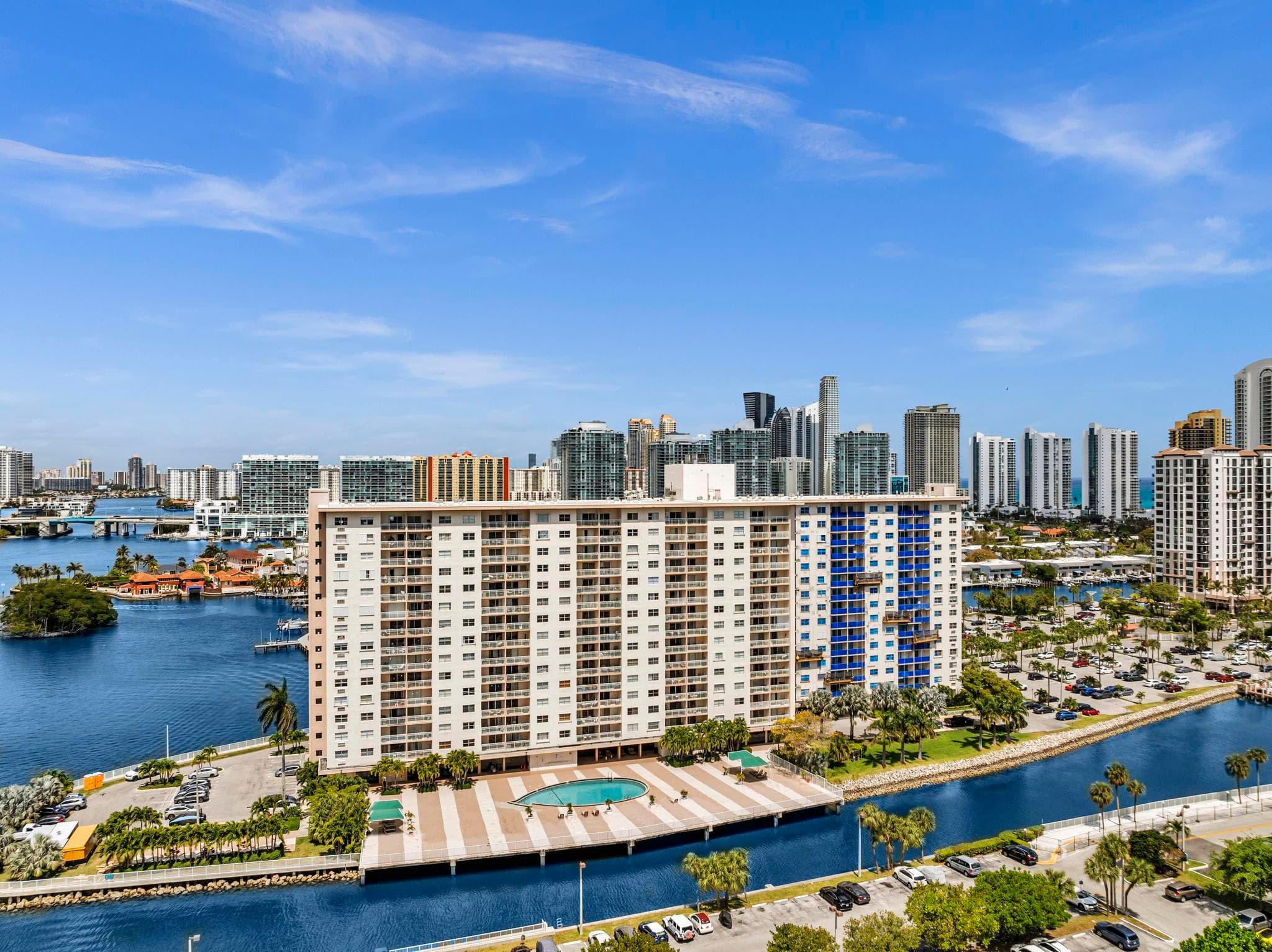 400 Kings Point Drive 1628, Sunny Isles Beach, FL 33160 — photo 2 of 39