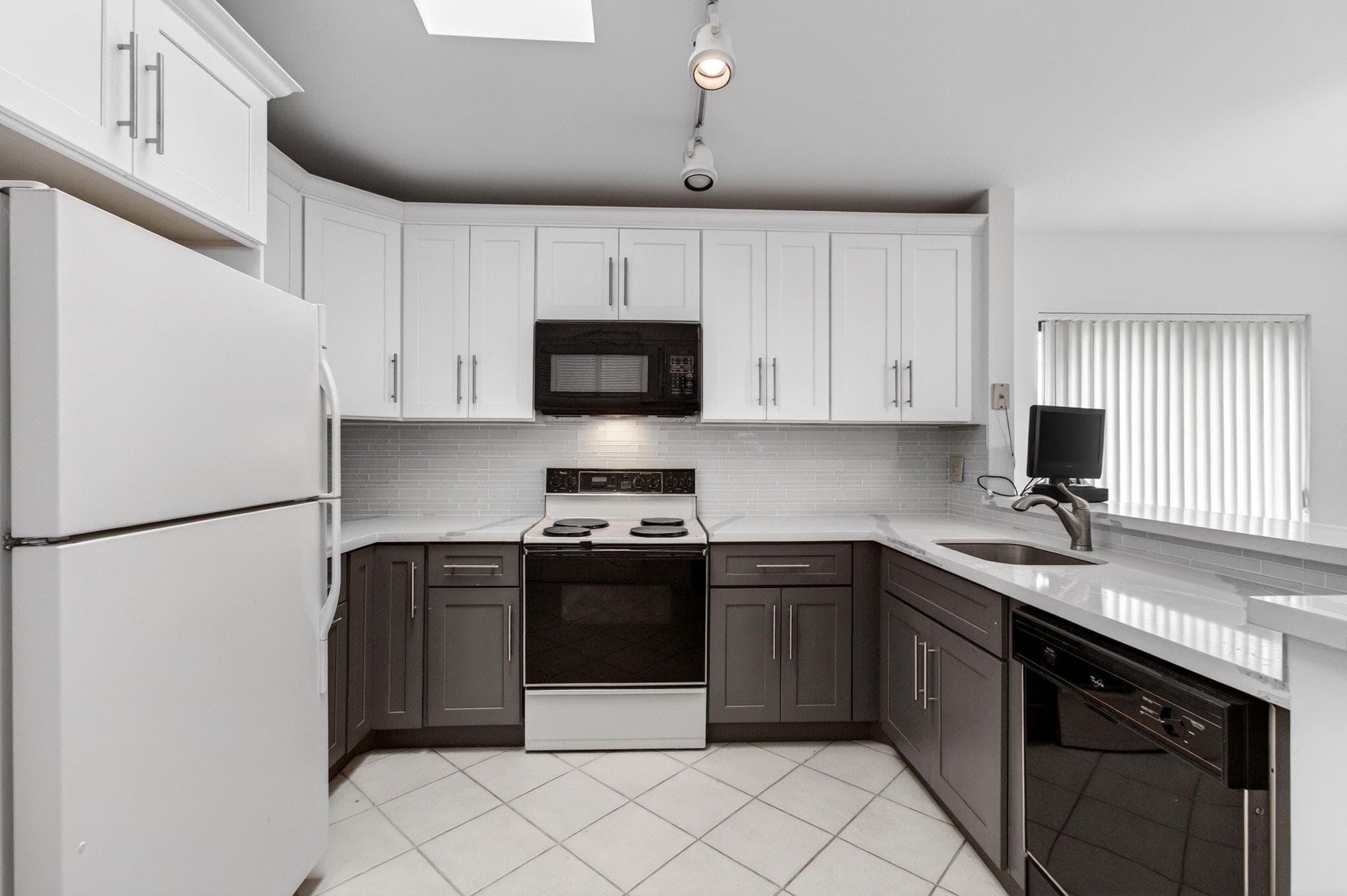 4635 Sextant Circle, Boynton Beach, FL 33436 — photo 2 of 52