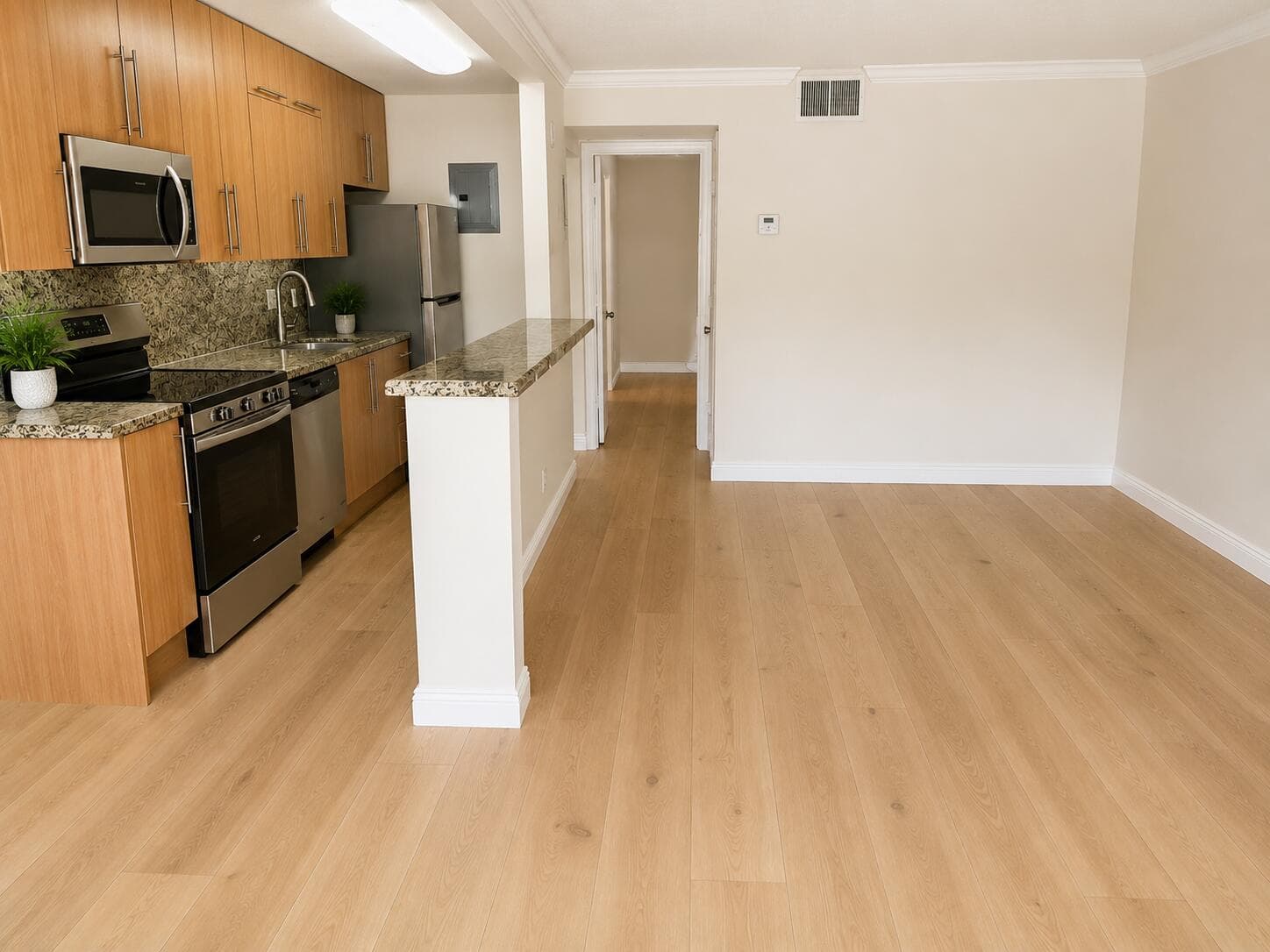 1125 NE 16th Place 205, Fort Lauderdale, FL 33305 — photo 6 of 27
