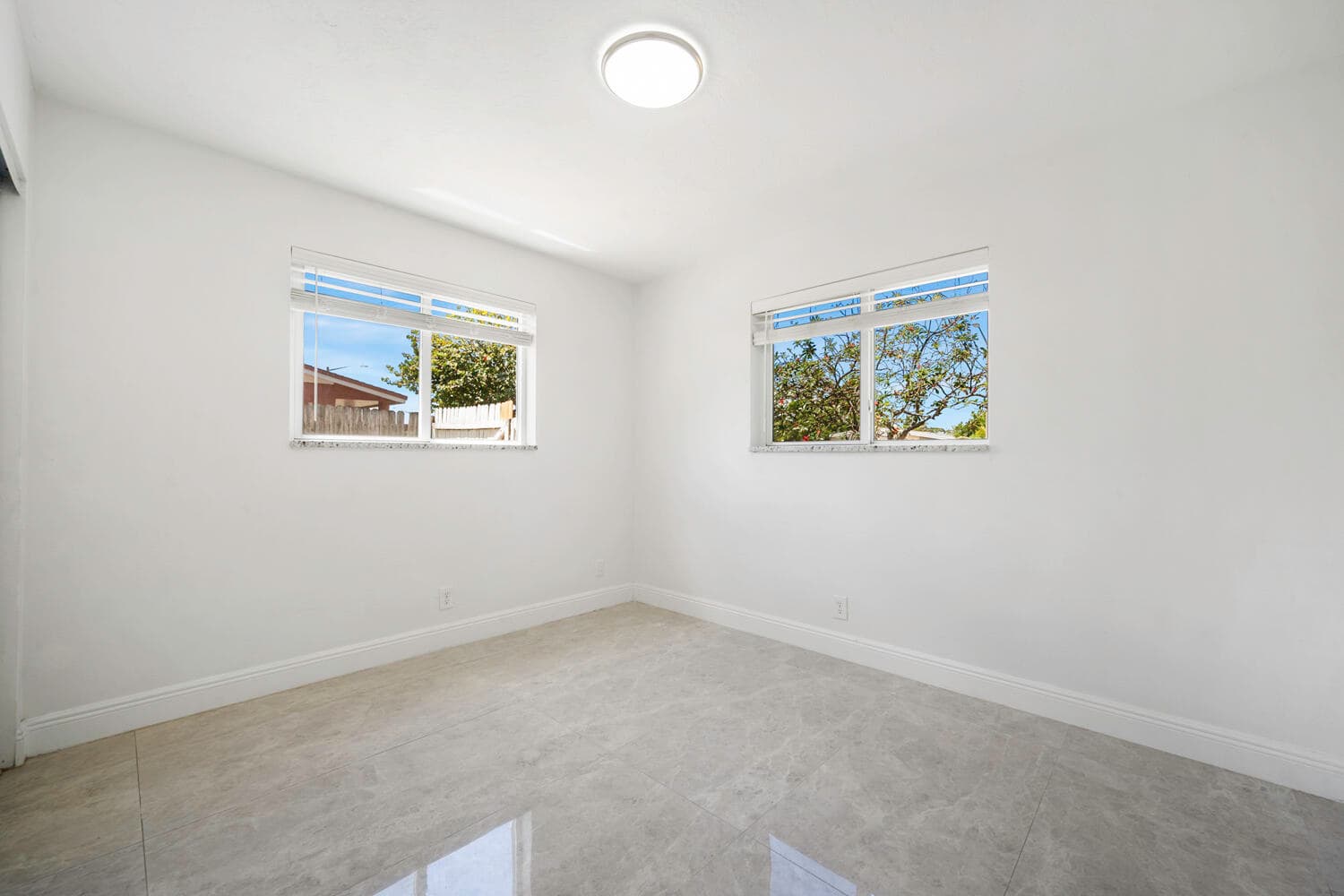2100 N Seacrest Boulevard, Boynton Beach, FL 33435 — photo 12 of 24