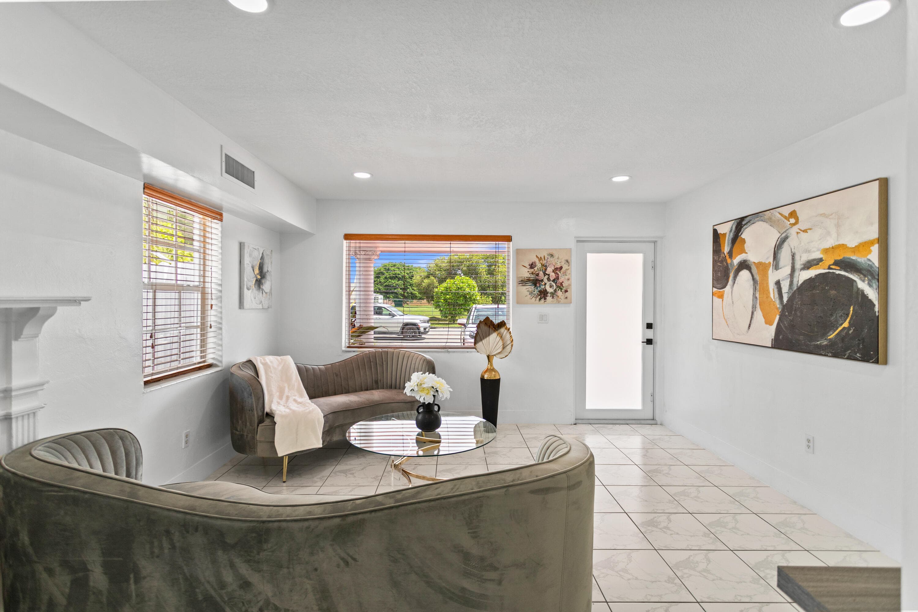 1450 W 37th Street, Hialeah, FL 33012 — photo 6 of 61