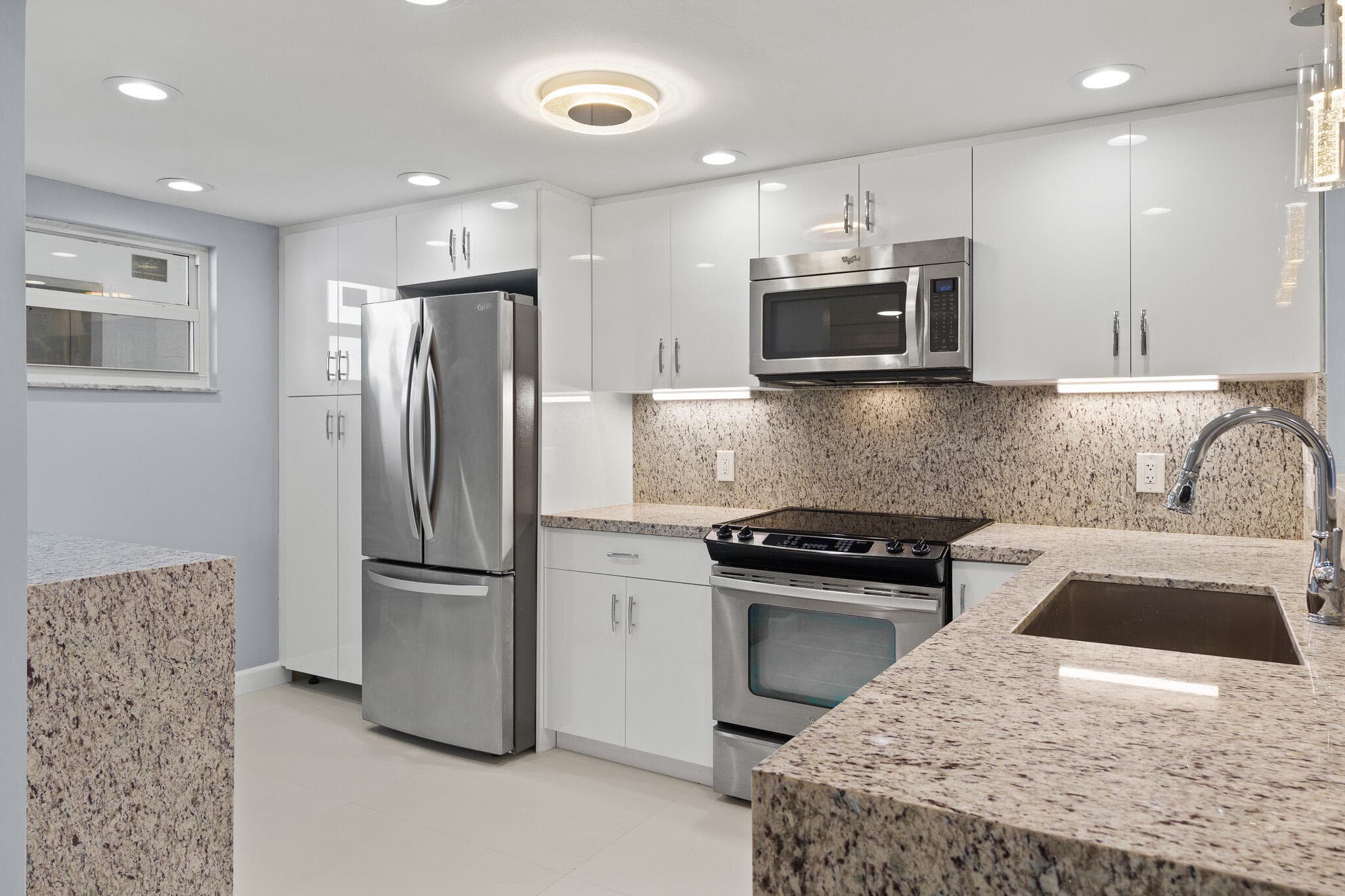 3580 S Ocean Boulevard 8b, South Palm Beach, FL 33480 — photo 4 of 53