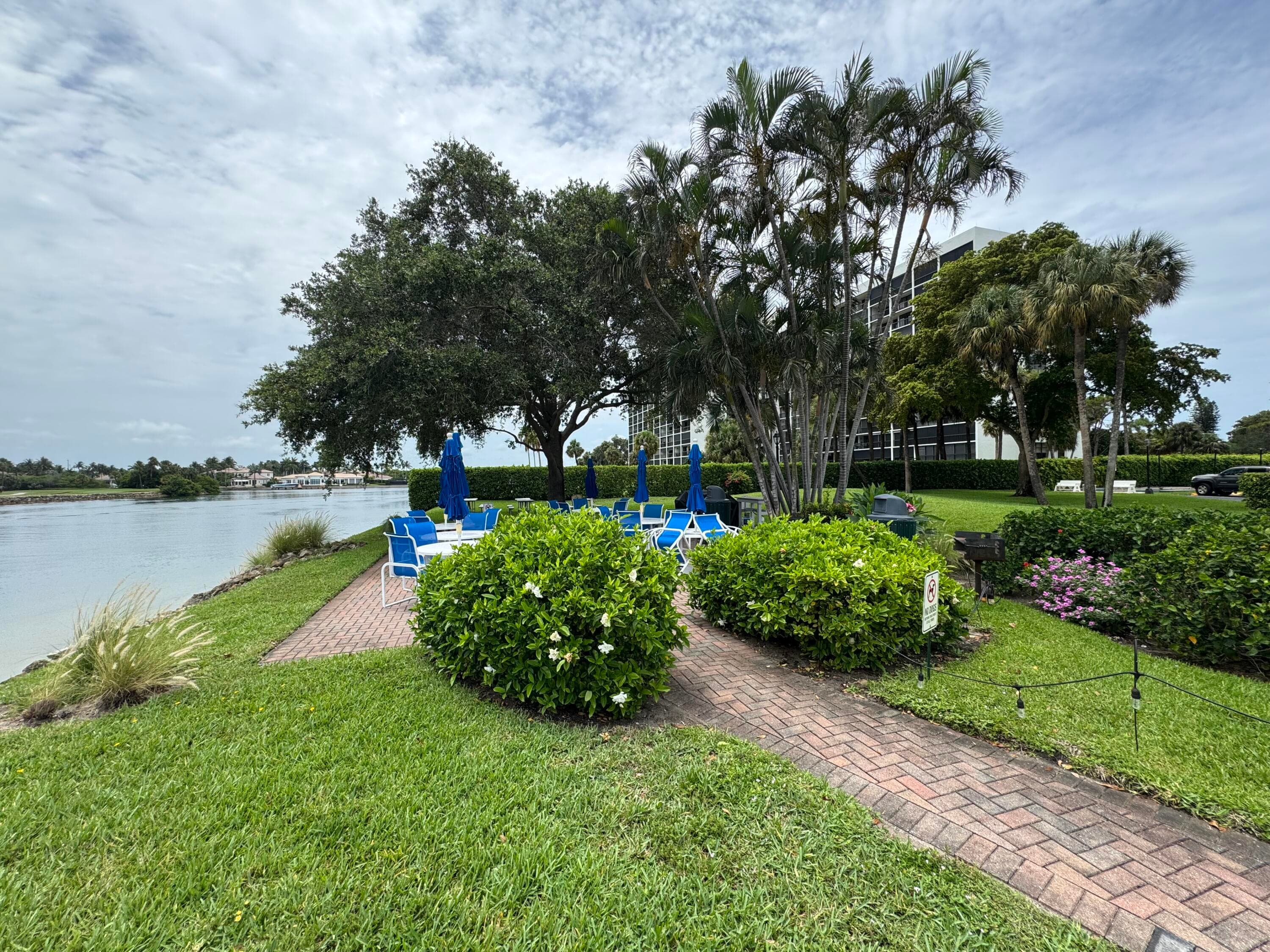 336 Golfview Road 706, North Palm Beach, FL 33408 — photo 5 of 41