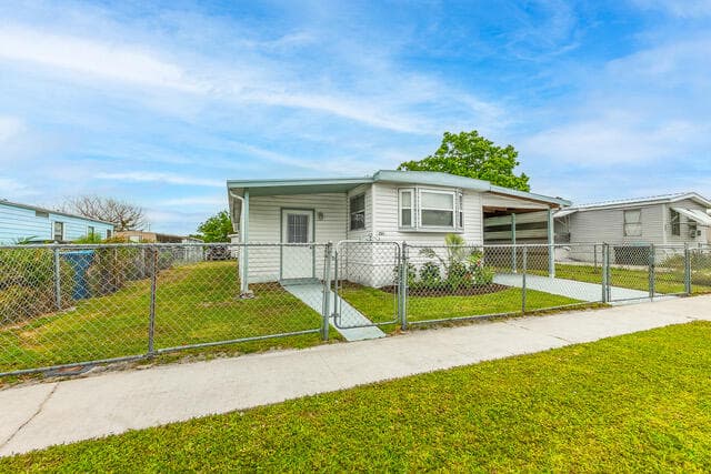 2531 Chatham Way NE, Palm Bay, FL 32905 — photo 3 of 32