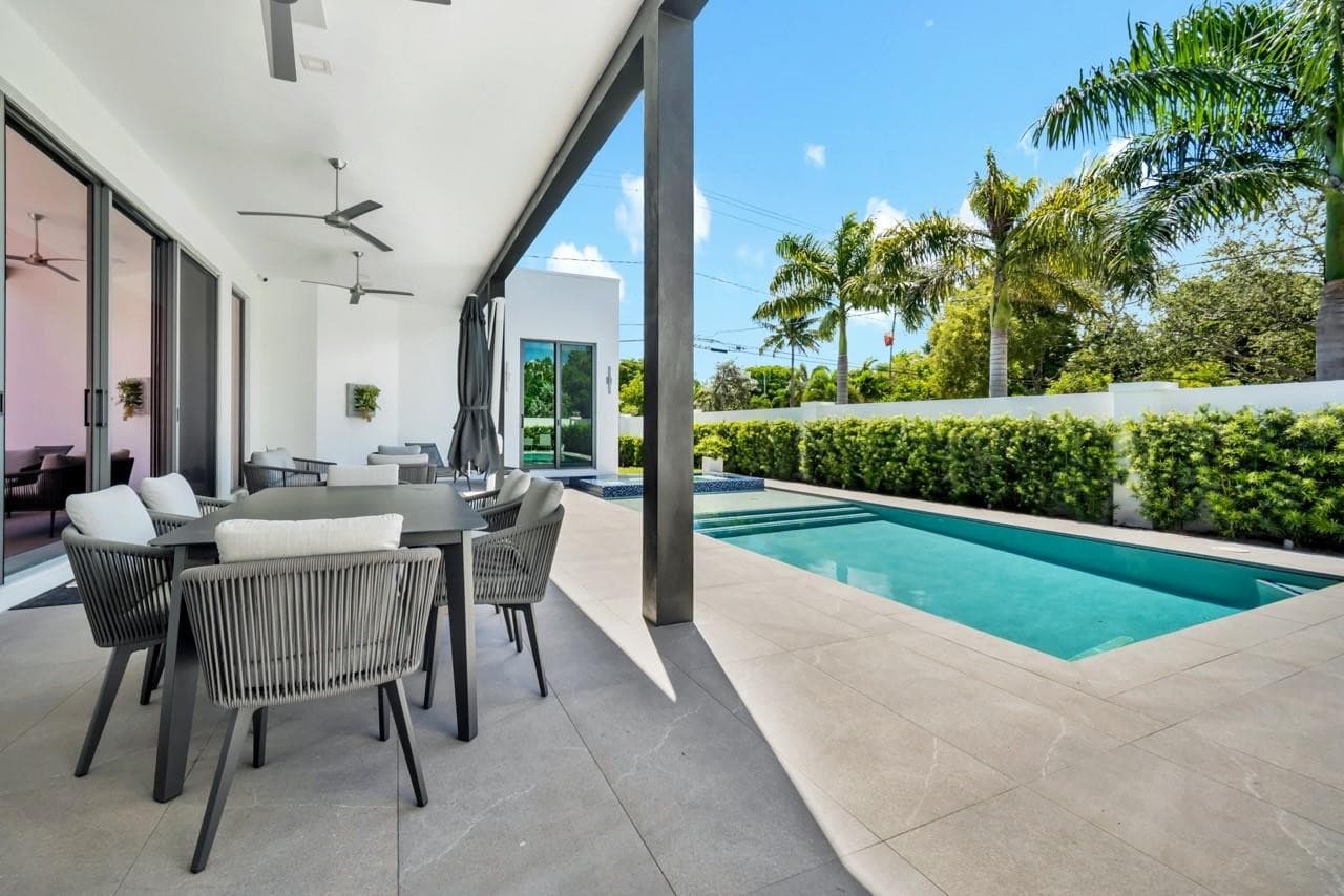 300 NE 21st Court, Wilton Manors, FL 33305 — photo 40 of 47