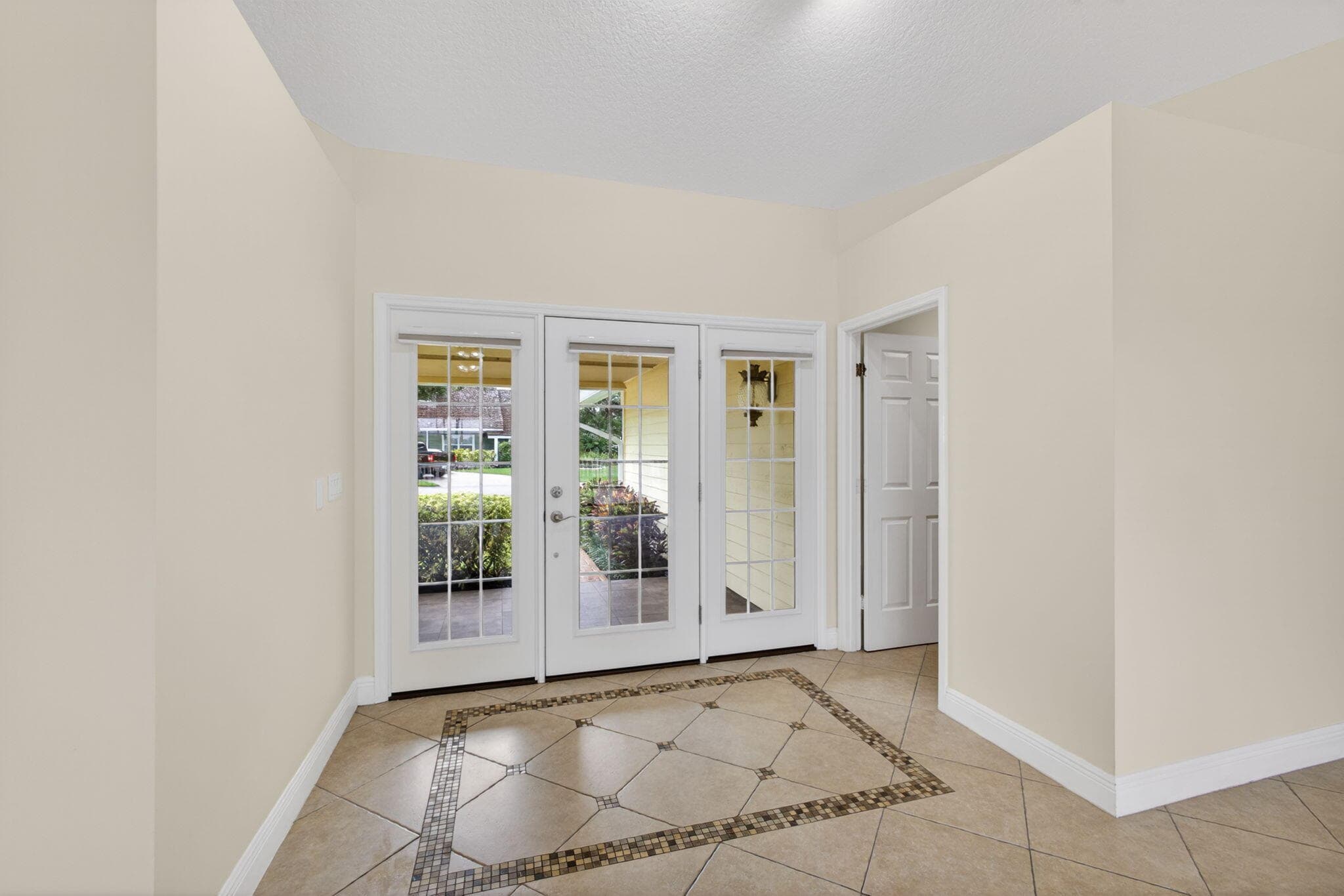 10420 SE Jupiter Narrows Drive, Hobe Sound, FL 33455 — photo 14 of 78