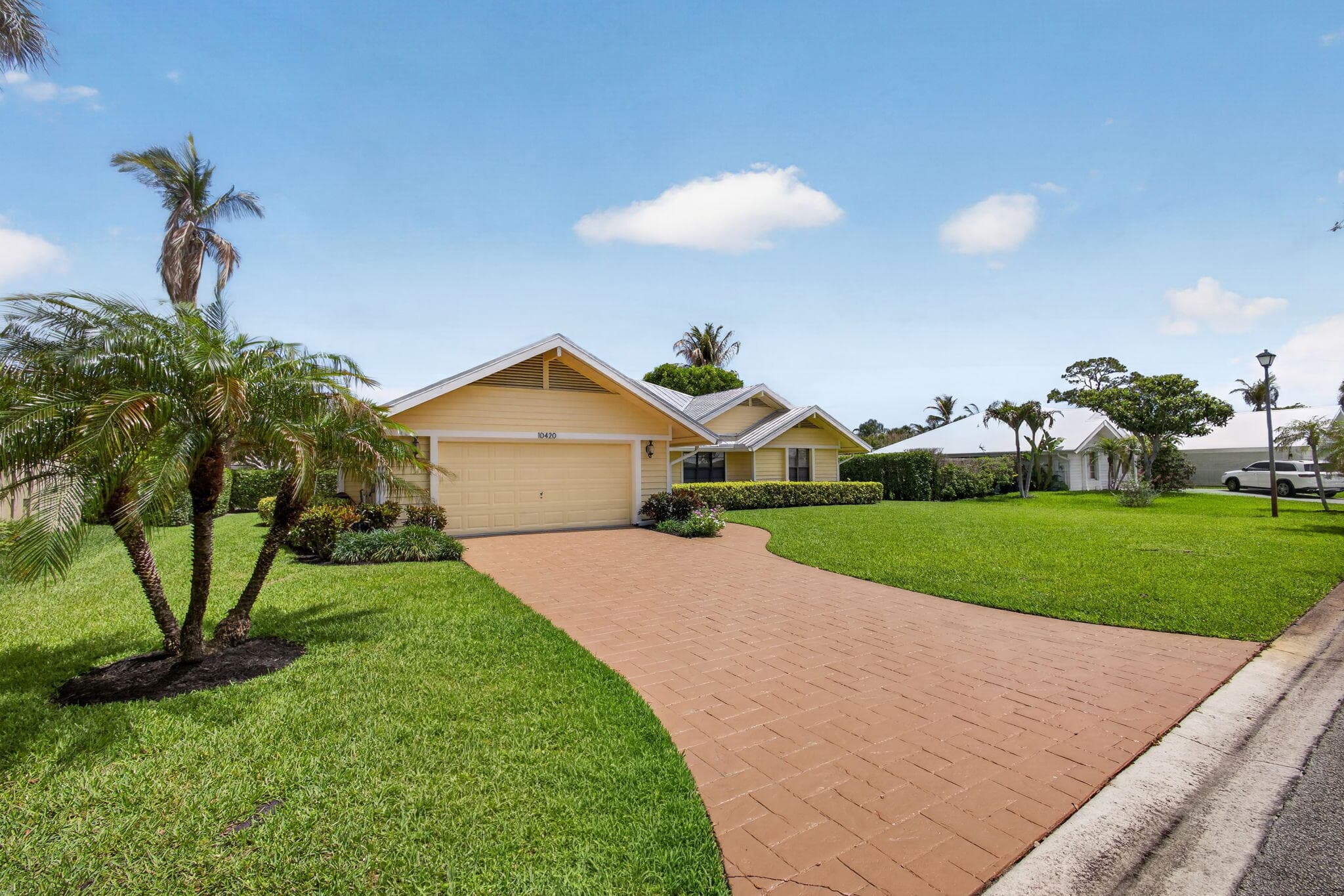 10420 SE Jupiter Narrows Drive, Hobe Sound, FL 33455 — photo 4 of 78
