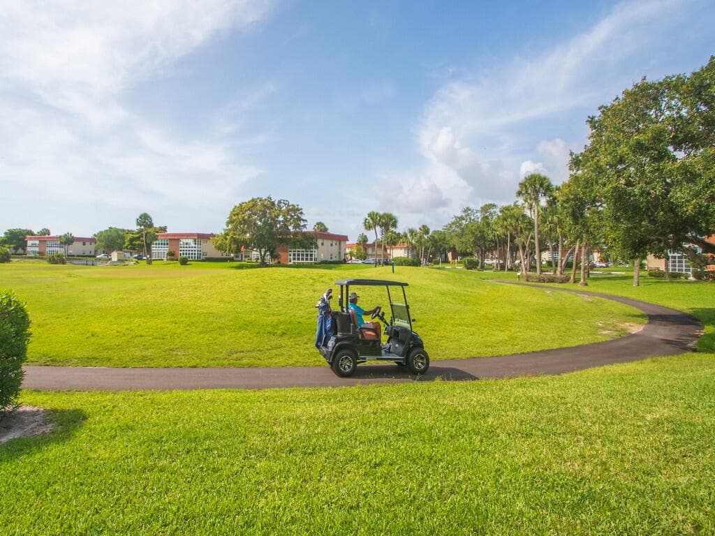 105 Spring Lake Court 102, Vero Beach, FL 32962 — photo 26 of 36