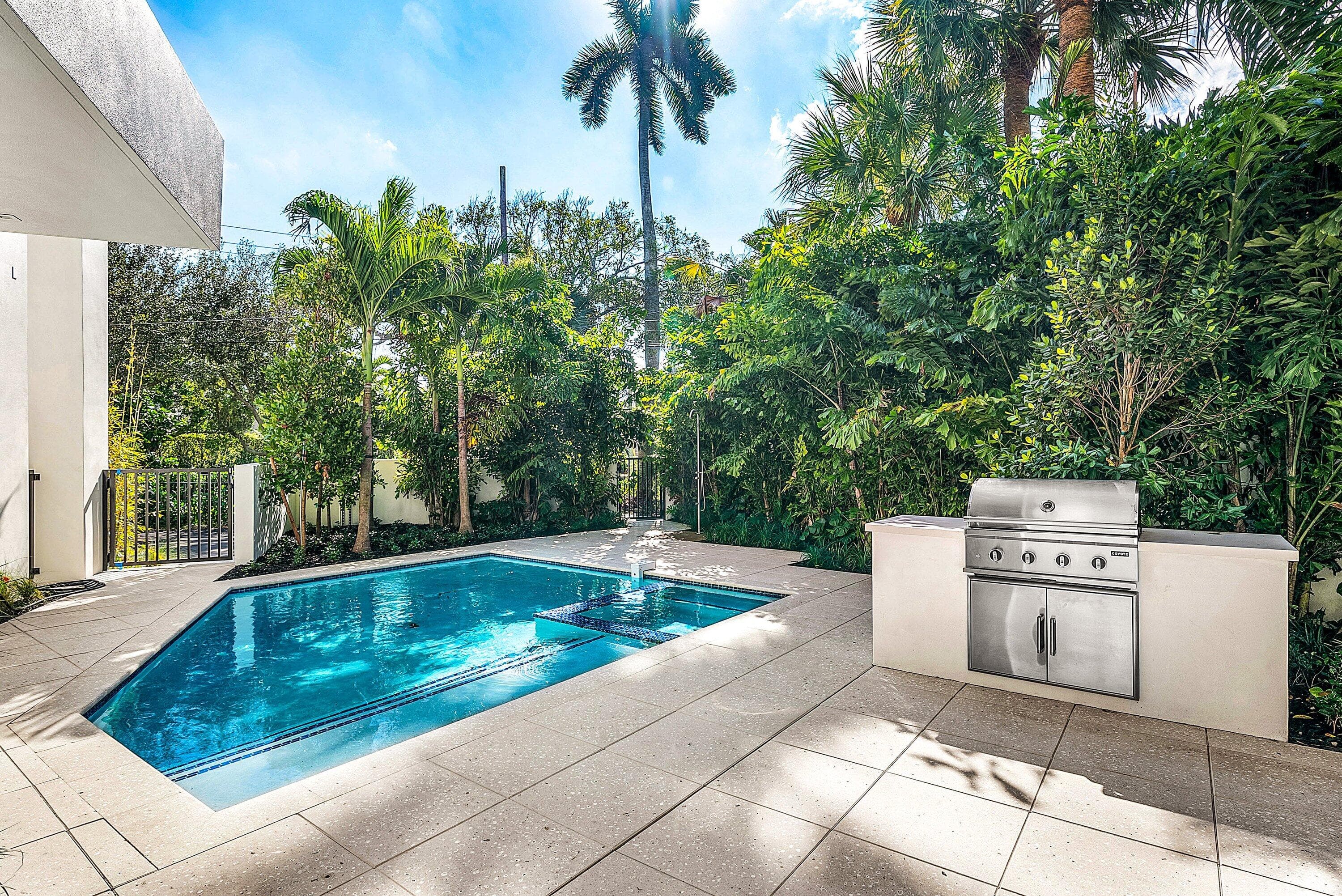 808 Andrews Avenue, Delray Beach, FL 33483 — photo 17 of 44