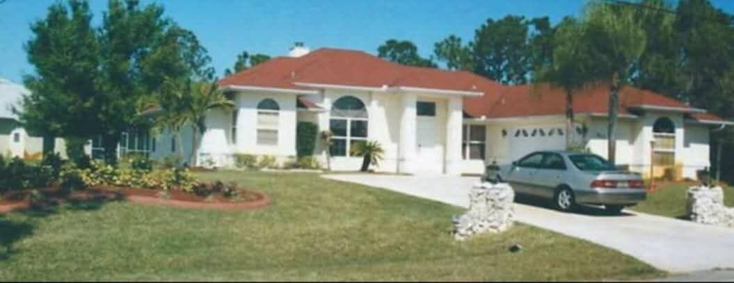3217 SE Quay Street, Port St. Lucie, FL 34984 — photo 2 of 3