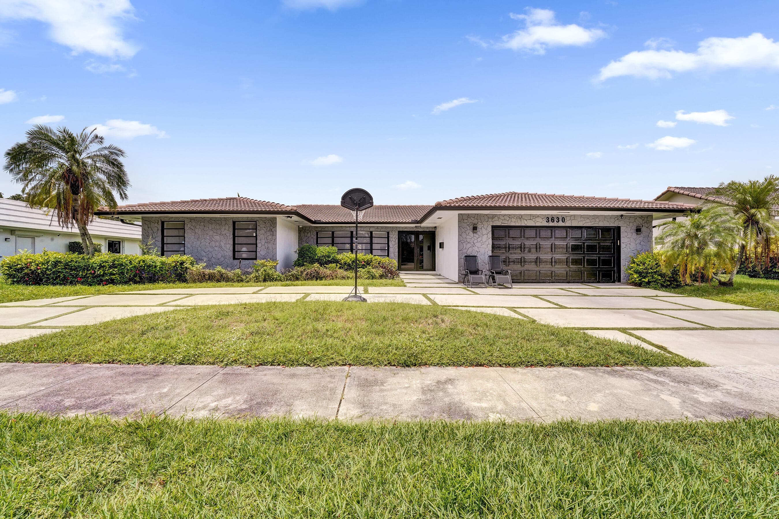 3630 N 55th Avenue, Hollywood, FL 33021 — photo 4 of 64