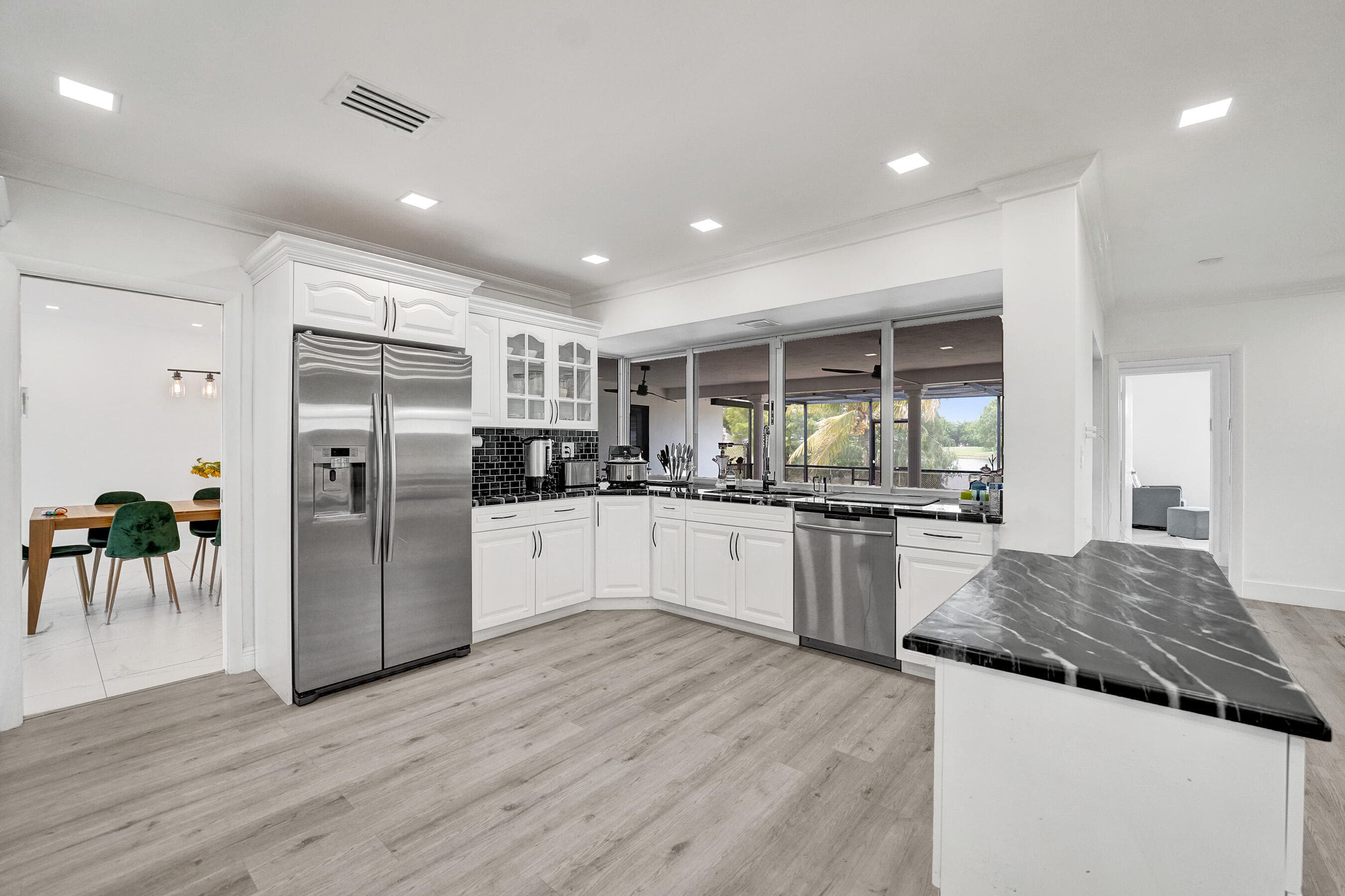 3630 N 55th Avenue, Hollywood, FL 33021 — photo 12 of 64