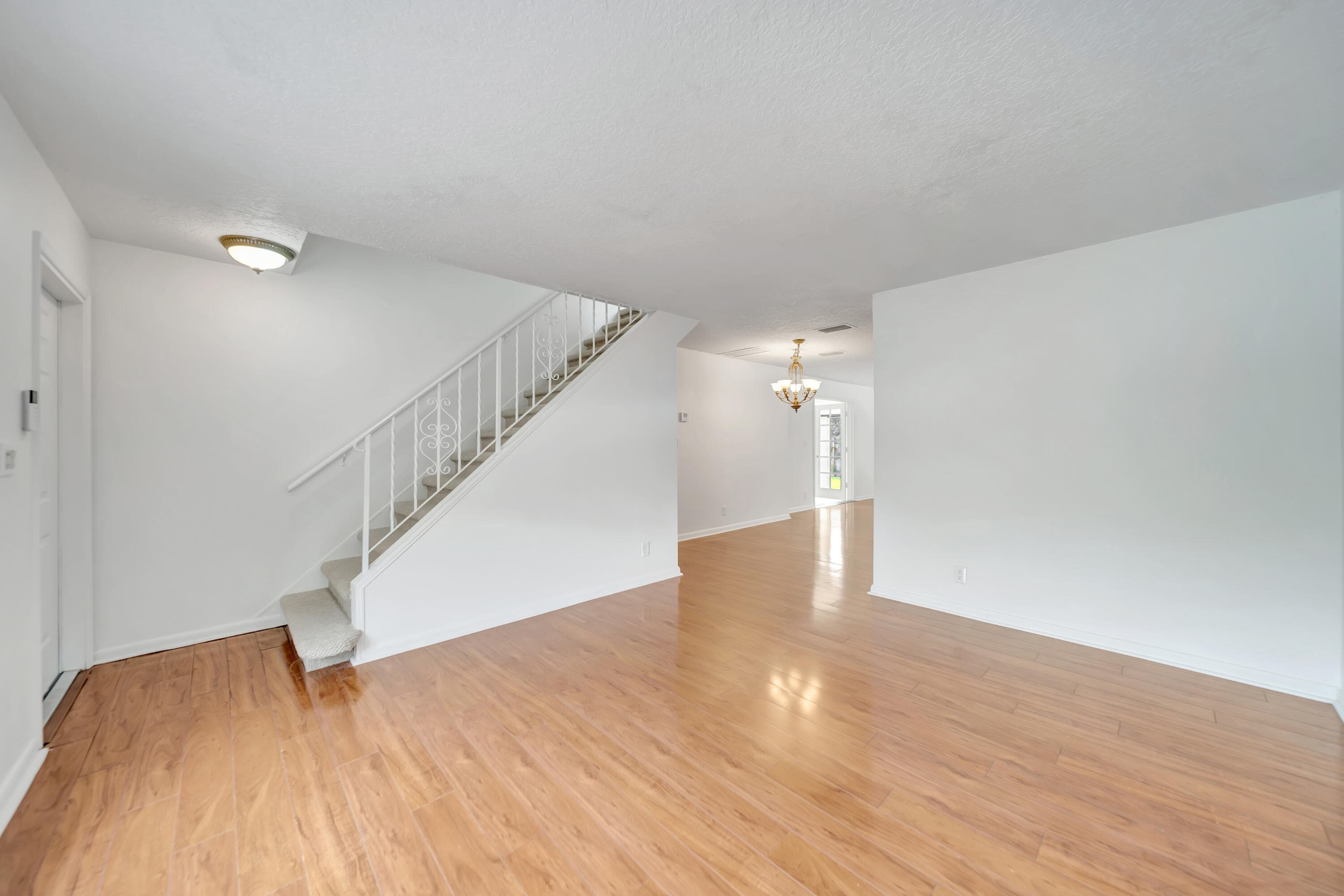 3821 NE 16th Avenue, Oakland Park, FL 33334 — photo 12 of 31