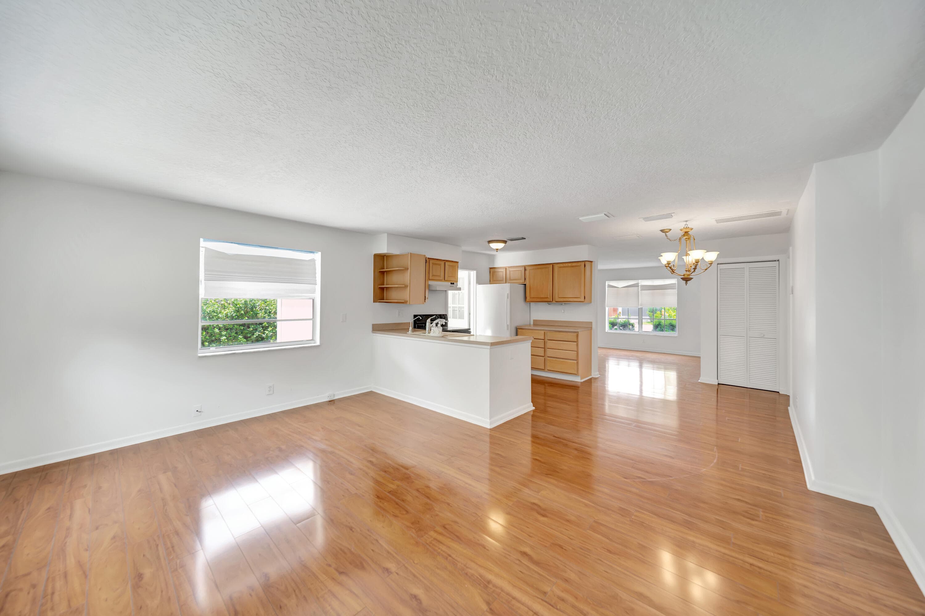 3821 NE 16th Avenue, Oakland Park, FL 33334 — photo 15 of 31