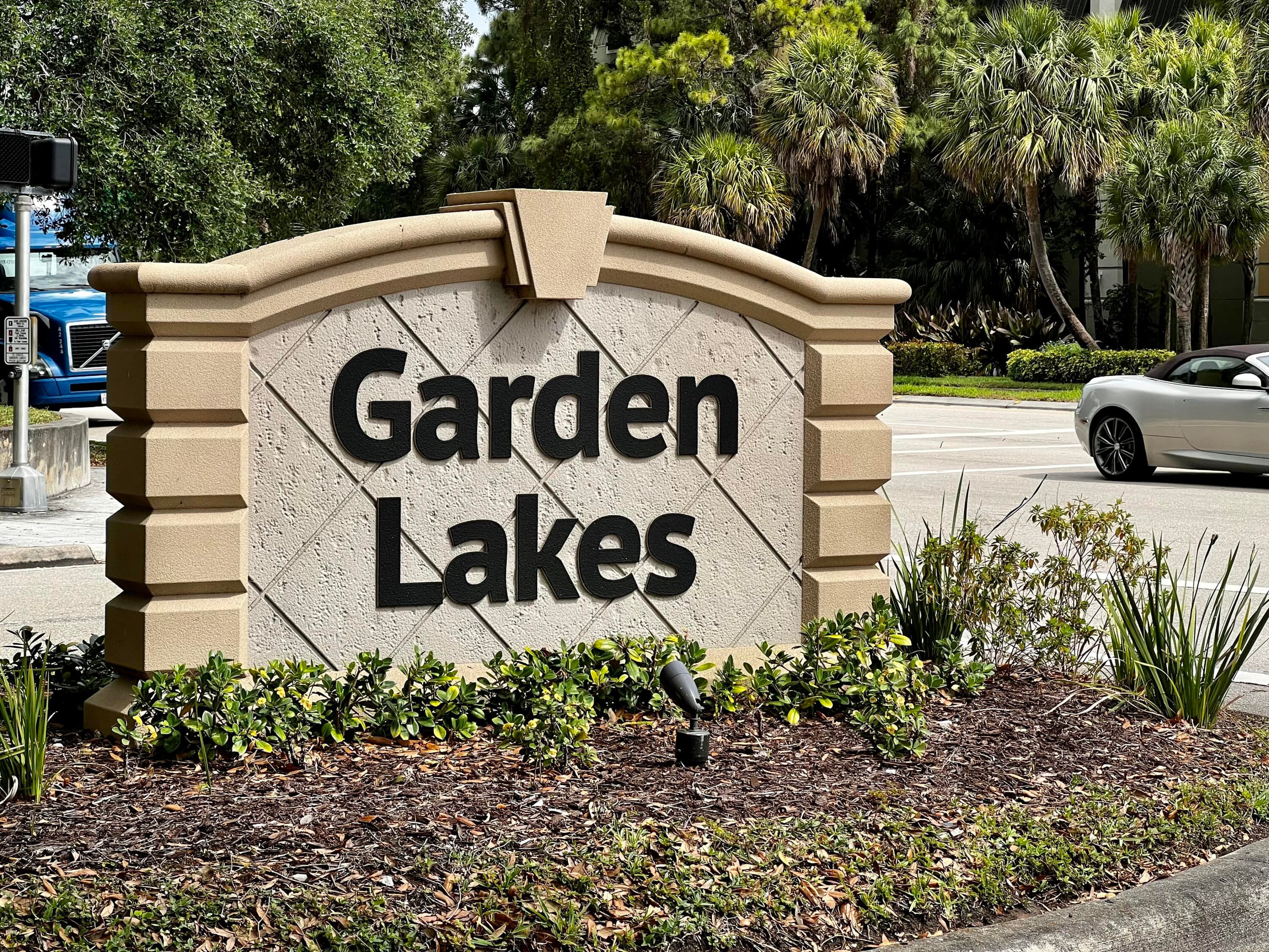 2213 22nd Lane, Palm Beach Gardens, FL 33418 — photo 27 of 33