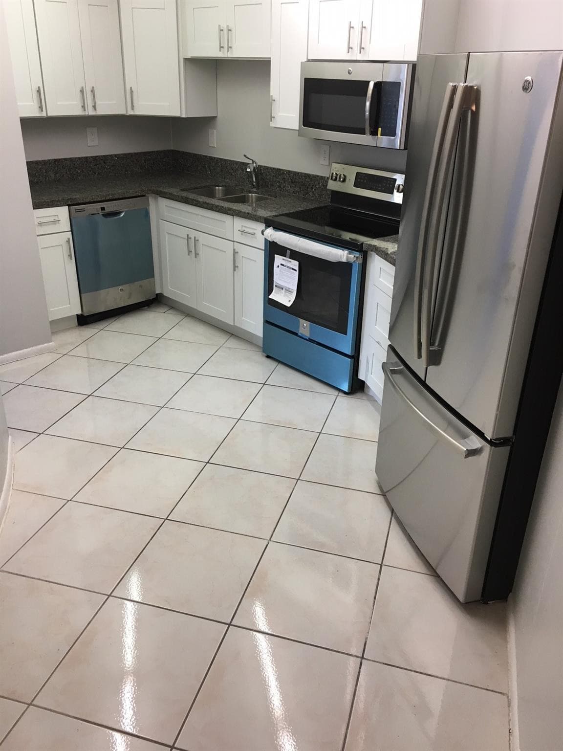 800 Parkview Drive 411, Hallandale Beach, FL 33009 — photo 11 of 18