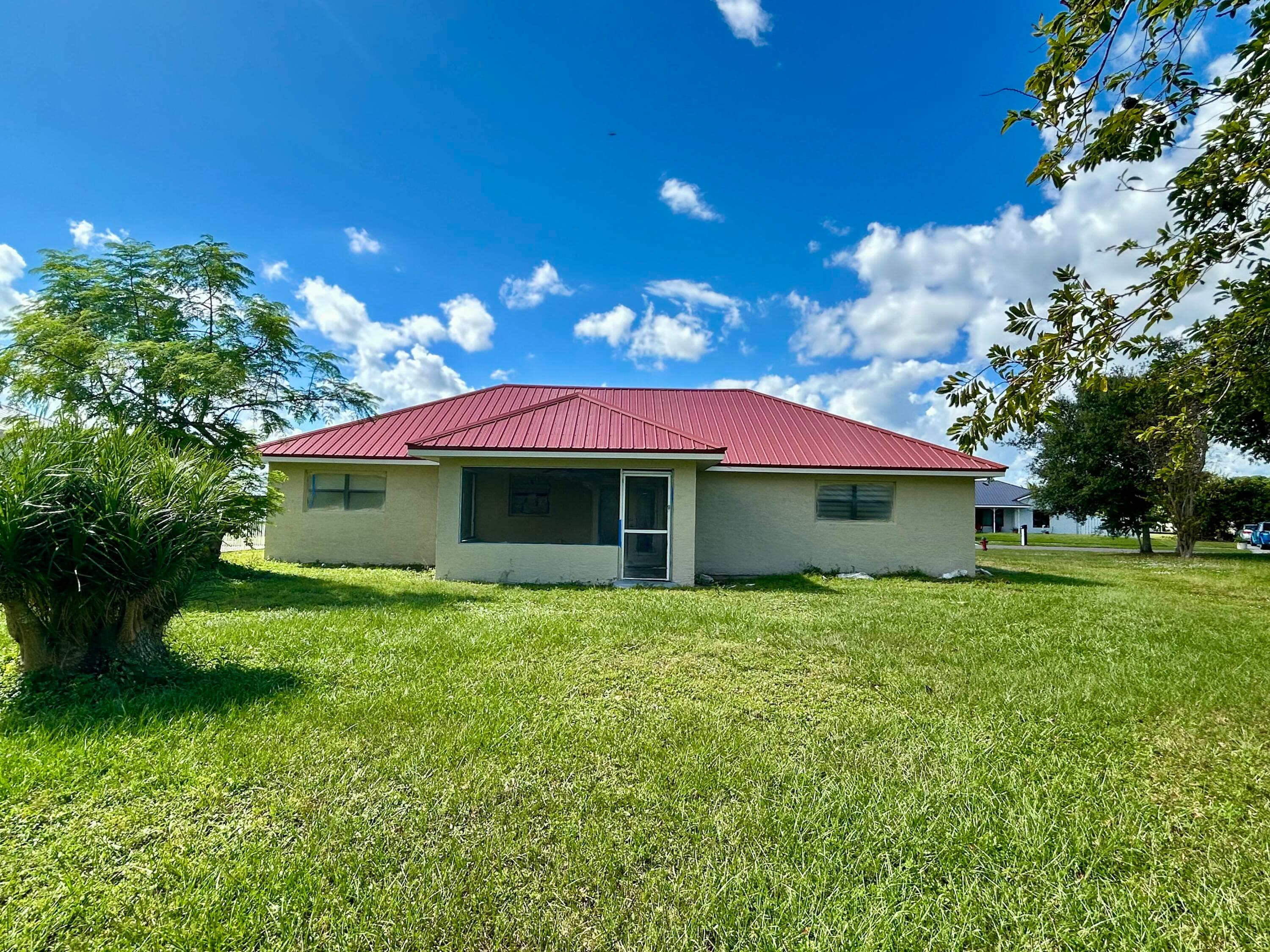 328 W Sugarland Circle, Clewiston, FL 33440 — photo 13 of 15