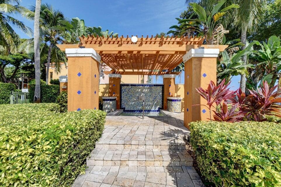 123 Yacht Club Way 307, Hypoluxo, FL 33462 — photo 11 of 22