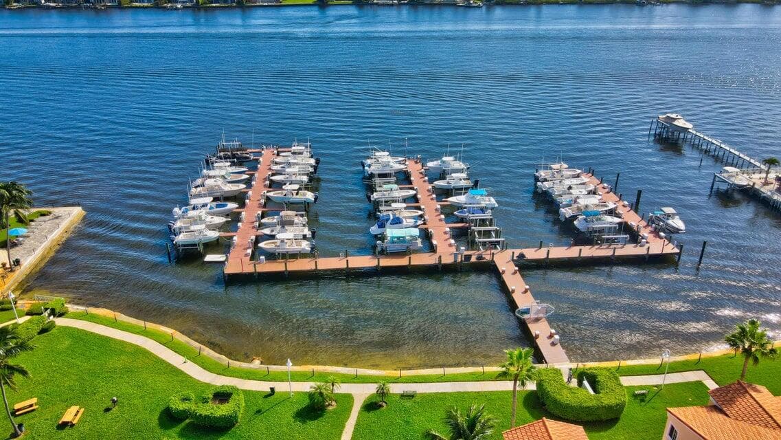 123 Yacht Club Way 307, Hypoluxo, FL 33462 — photo 12 of 22