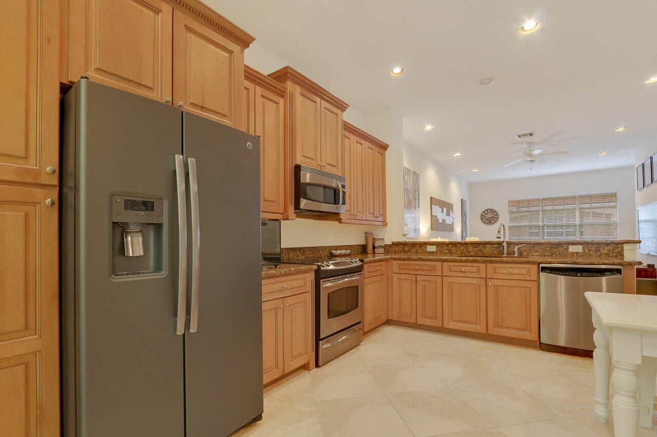 4711 Artesa Way E, Palm Beach Gardens, FL 33418 — photo 5 of 18
