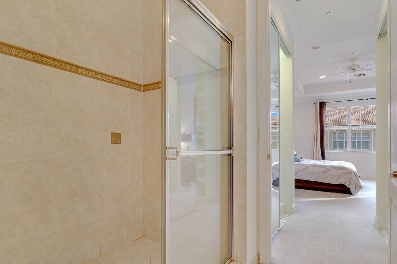 4711 Artesa Way E, Palm Beach Gardens, FL 33418 — photo 12 of 18