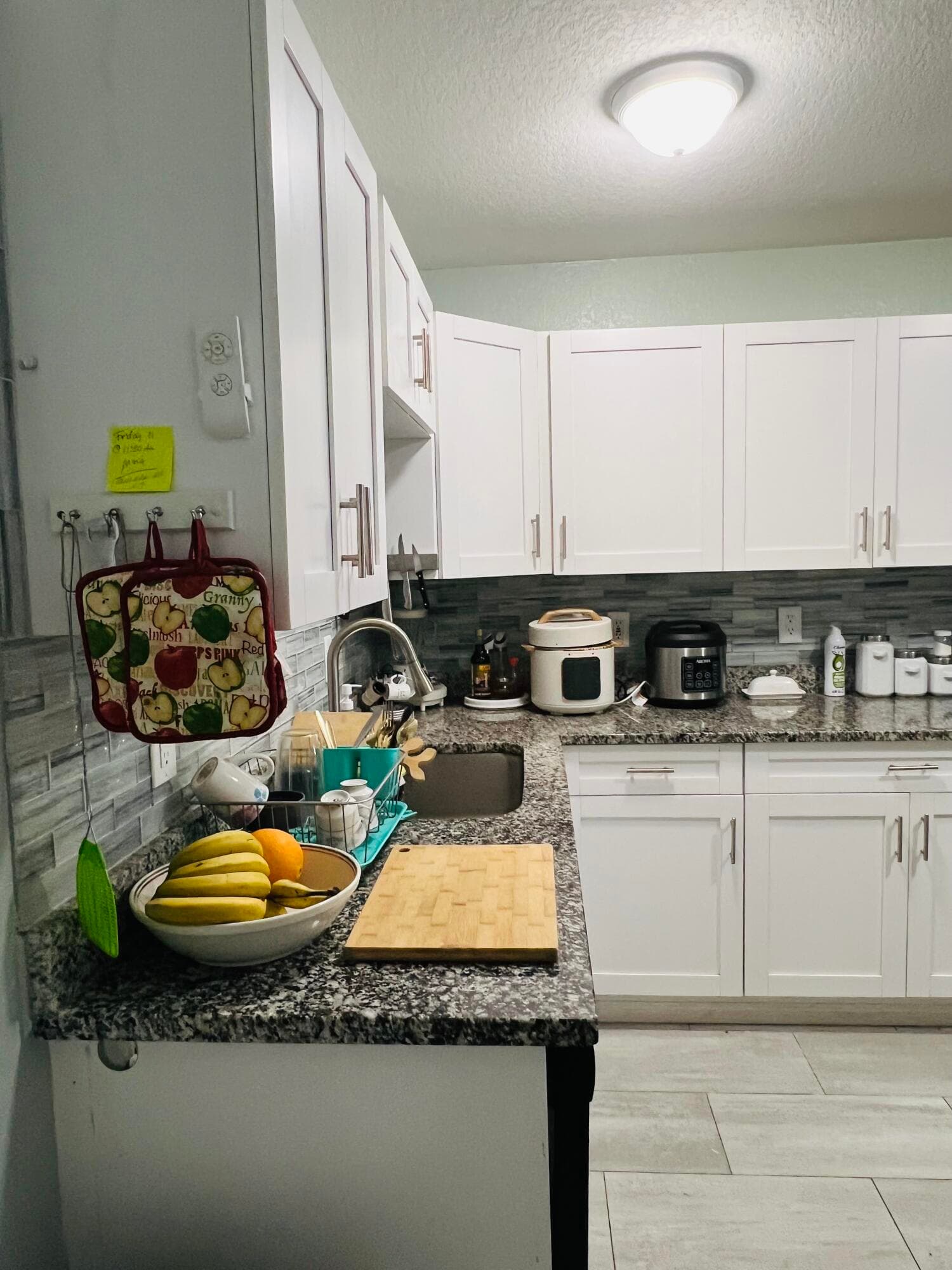 8719 N Ashley Street, Tampa, FL 33604 — photo 5 of 45