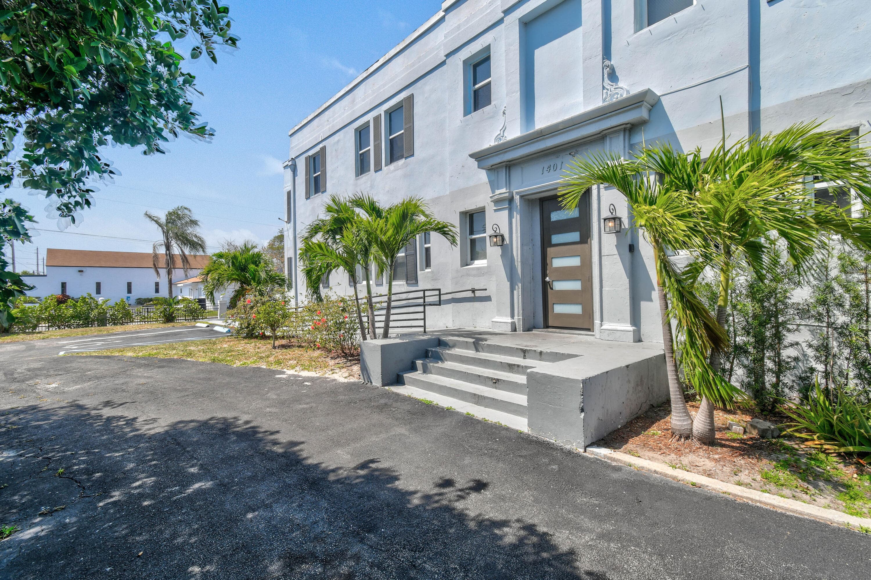 1401 Division Avenue 203, West Palm Beach, FL 33401 — photo 1 of 21