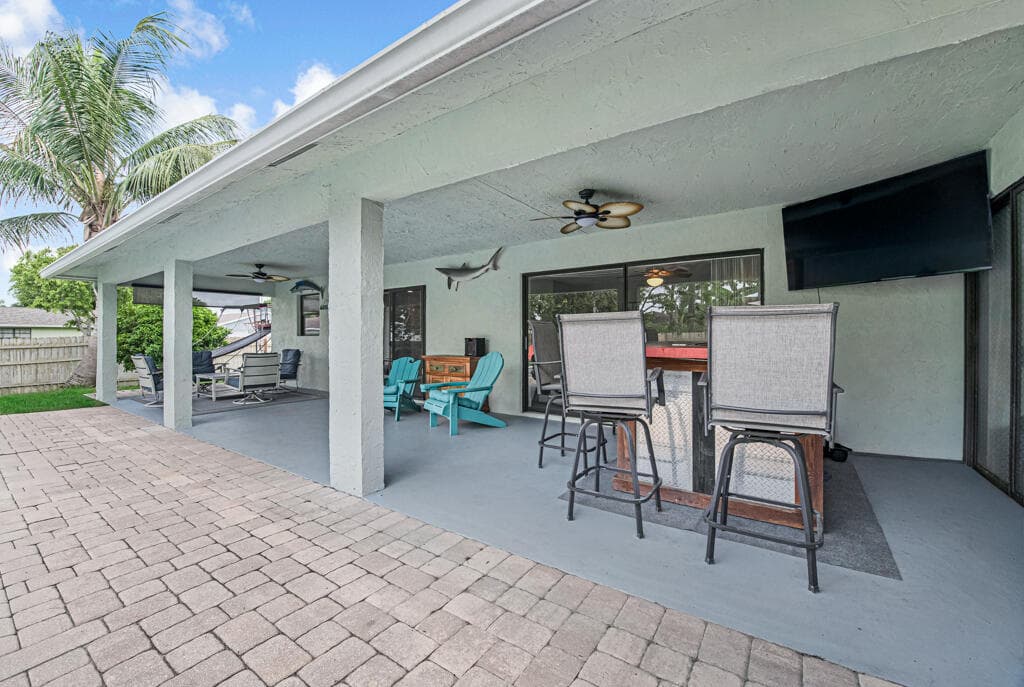 100 Greenwood Court, Royal Palm Beach, FL 33411 — photo 7 of 55