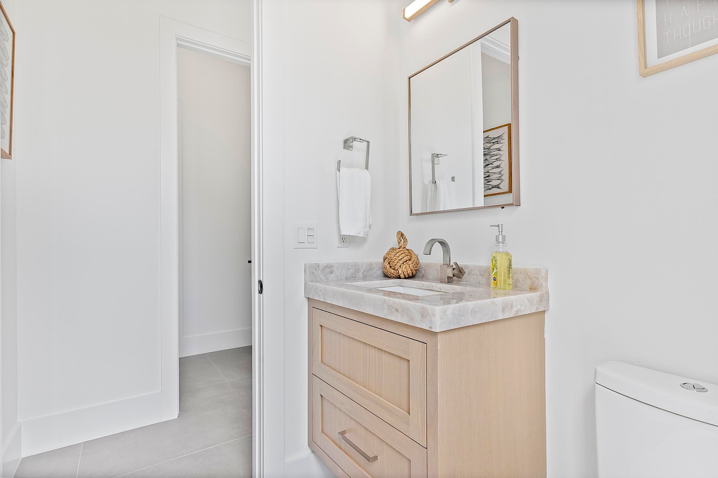 901 Upland Road, West Palm Beach, FL 33401 — photo 32 of 58