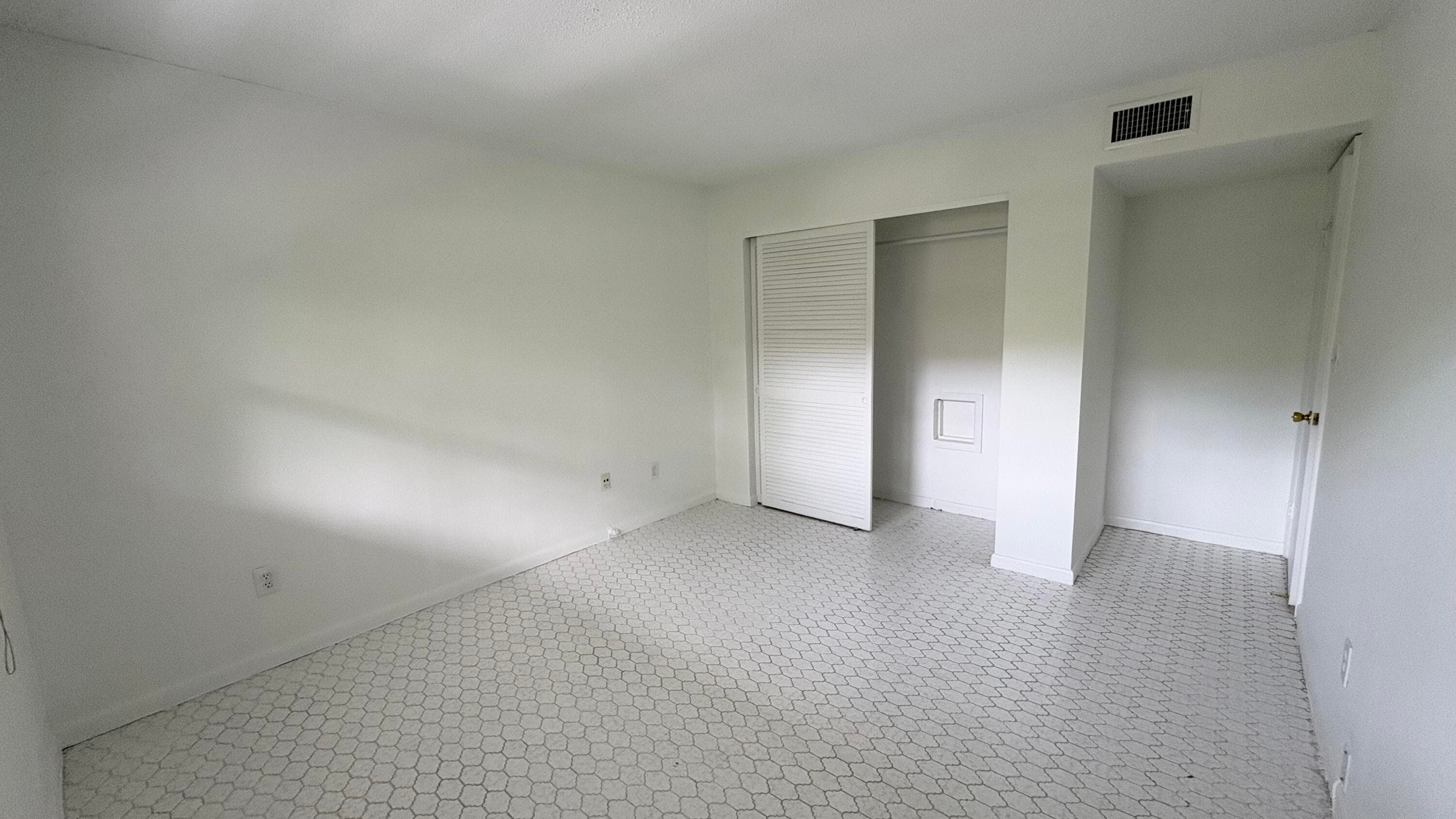 879 NE 195th Street 227, Miami, FL 33179 — photo 20 of 36