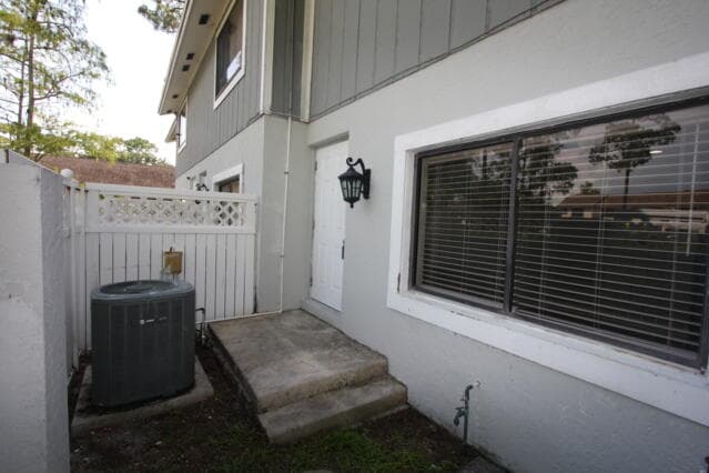 1141 Goldenrod Road, Wellington, FL 33414 — photo 3 of 36