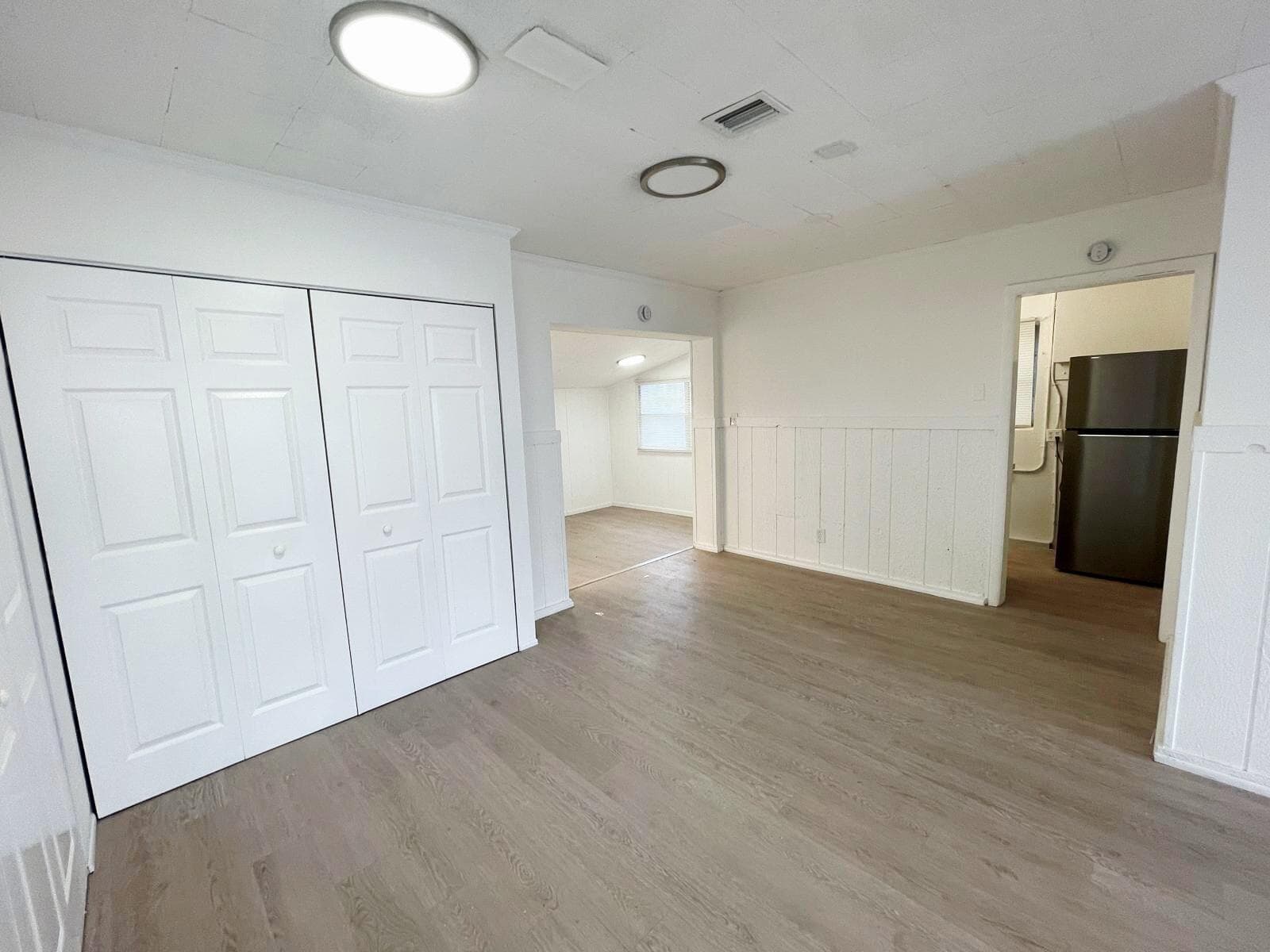 840 NW 33 Street, Oakland Park, FL 33309 — photo 7 of 21