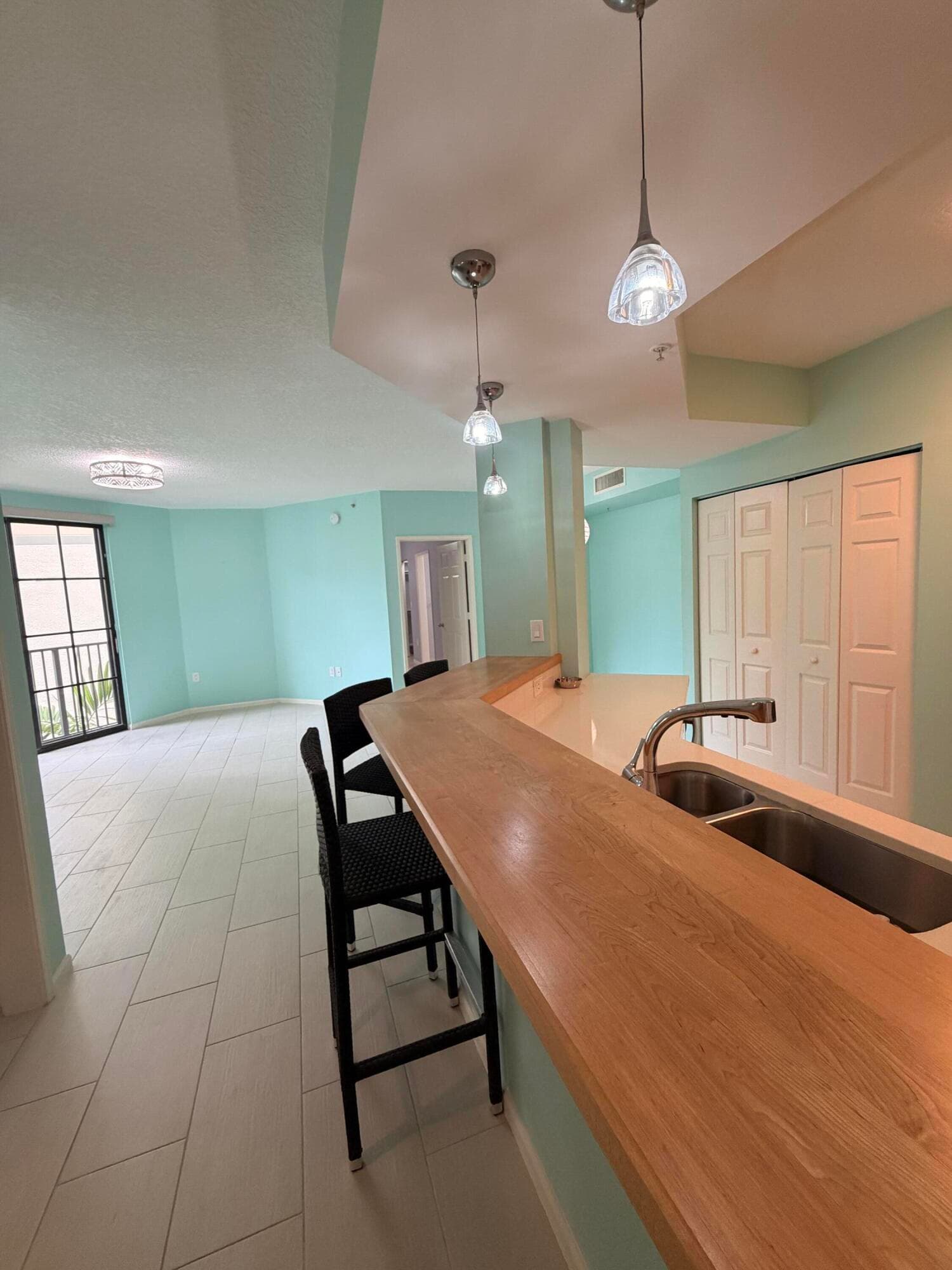 630 S Sapodilla Avenue 416, West Palm Beach, FL 33401 — photo 12 of 32