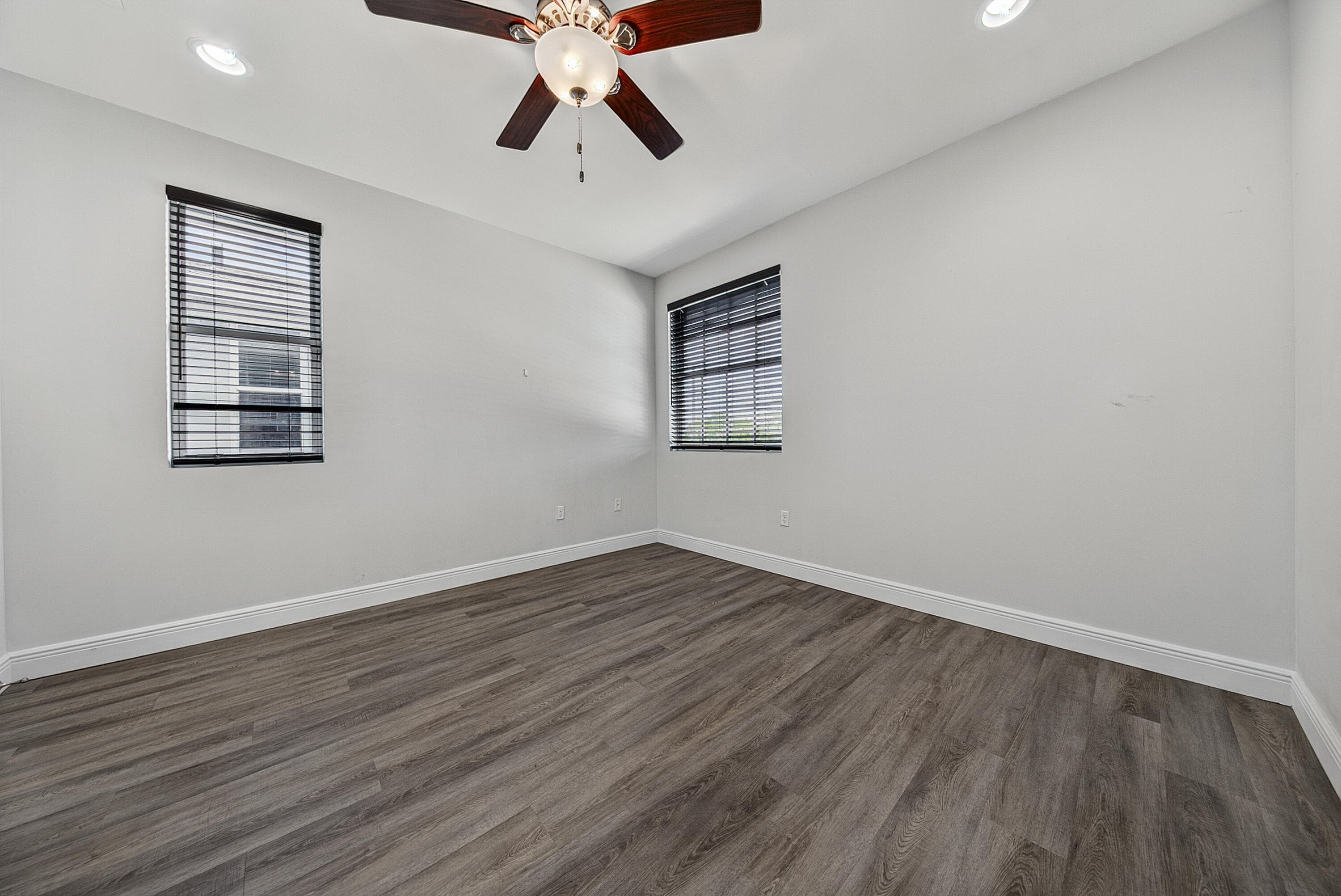 1135 NE 3rd Avenue, Fort Lauderdale, FL 33304 — photo 38 of 46