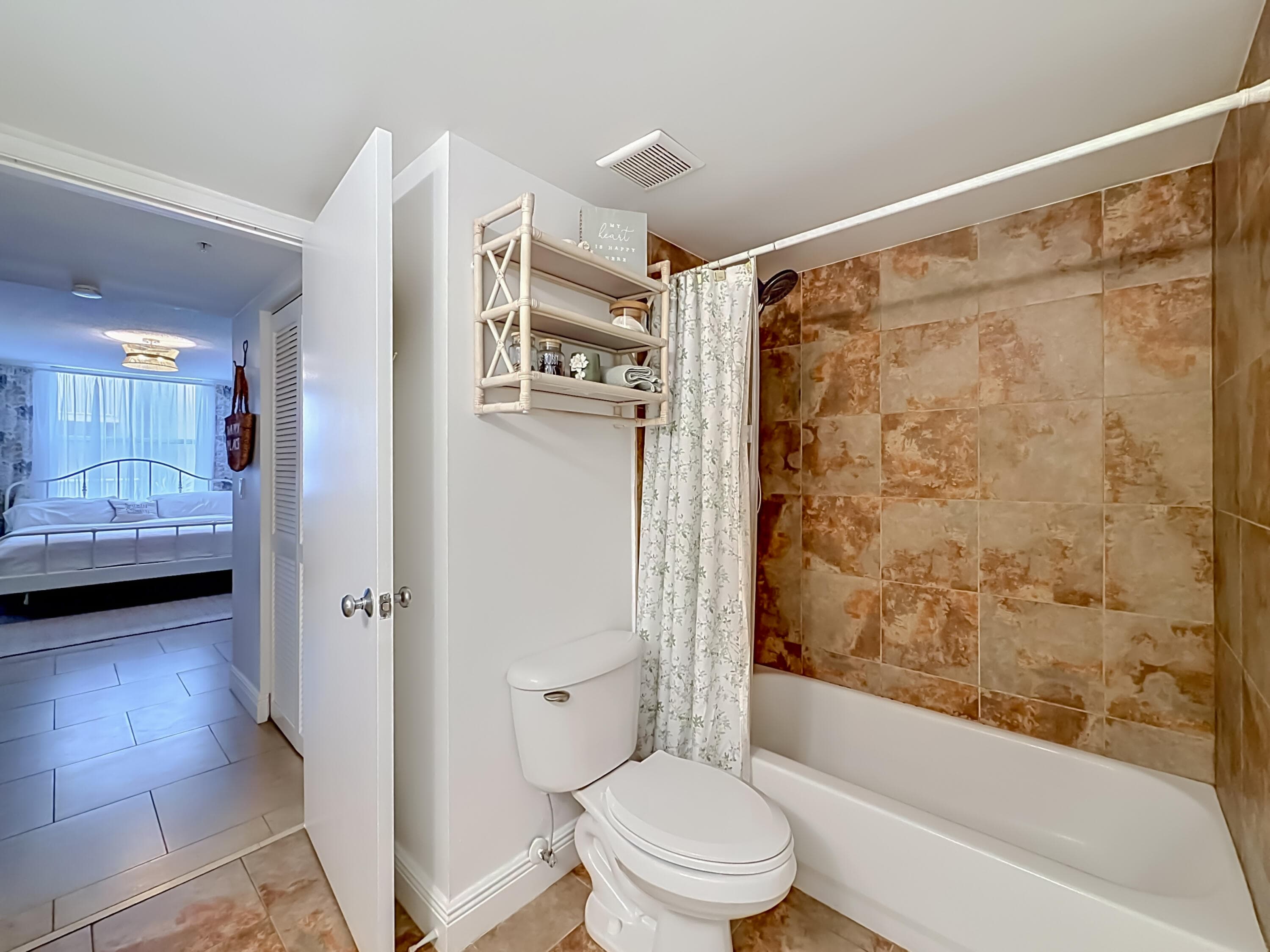 1341 SE 3rd Avenue 210, Dania Beach, FL 33004 — photo 16 of 48