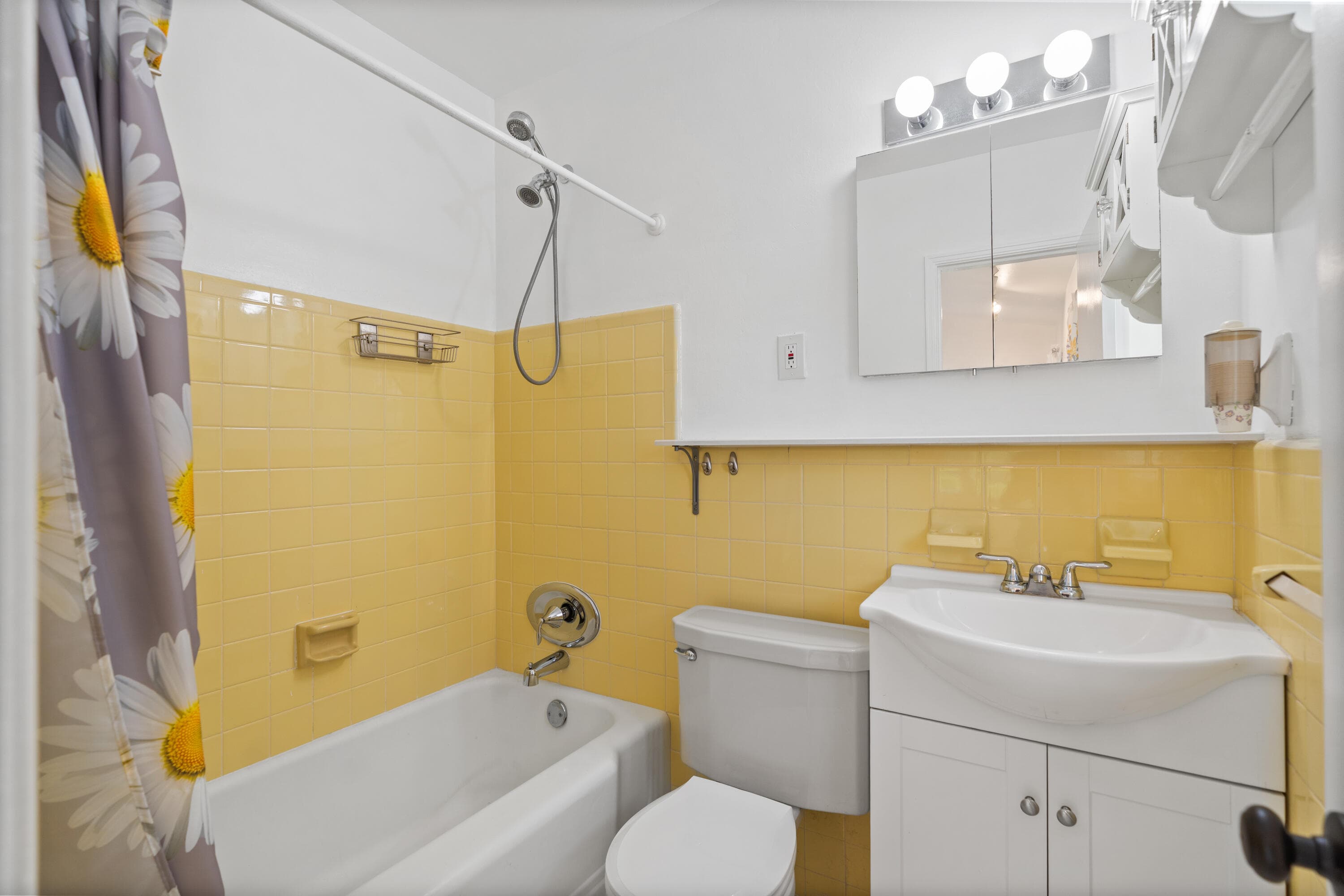 1705 NE 26th Avenue, Fort Lauderdale, FL 33305 — photo 18 of 47