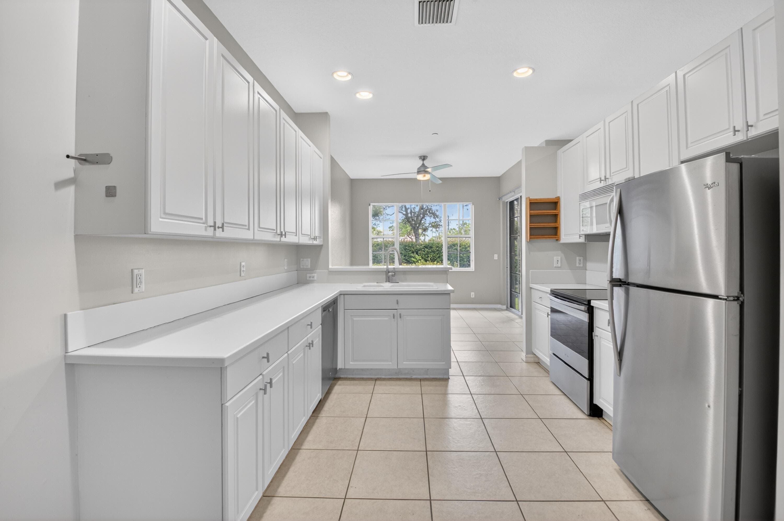 51 Lancaster Road, Boynton Beach, FL 33426 — photo 14 of 61