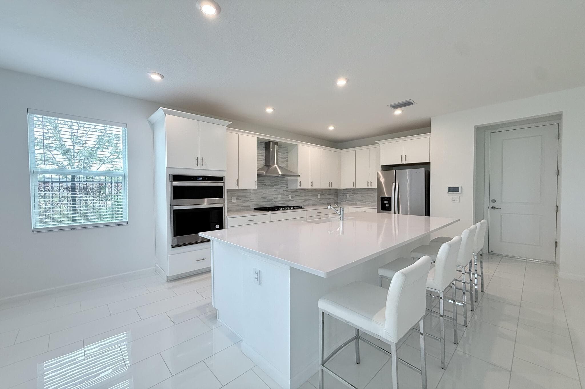 10710 SW Hensley Street, Port St. Lucie, FL 34987 — photo 10 of 38