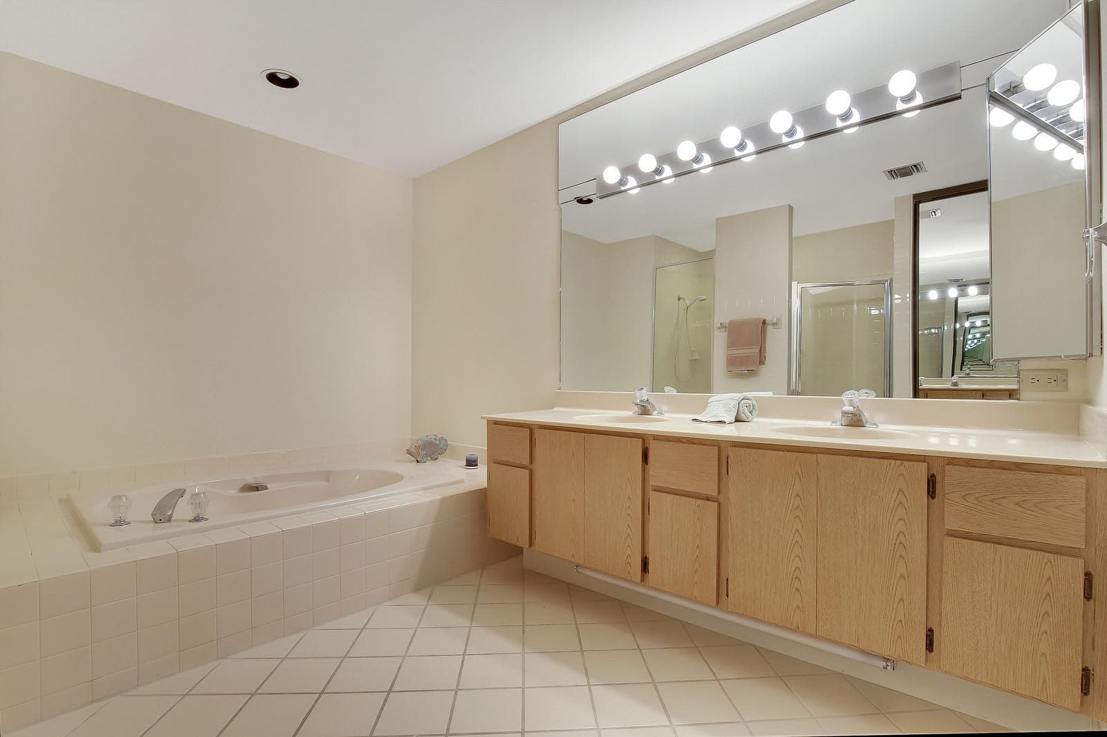 211 E River Park Drive, Jupiter, FL 33477 — photo 16 of 19