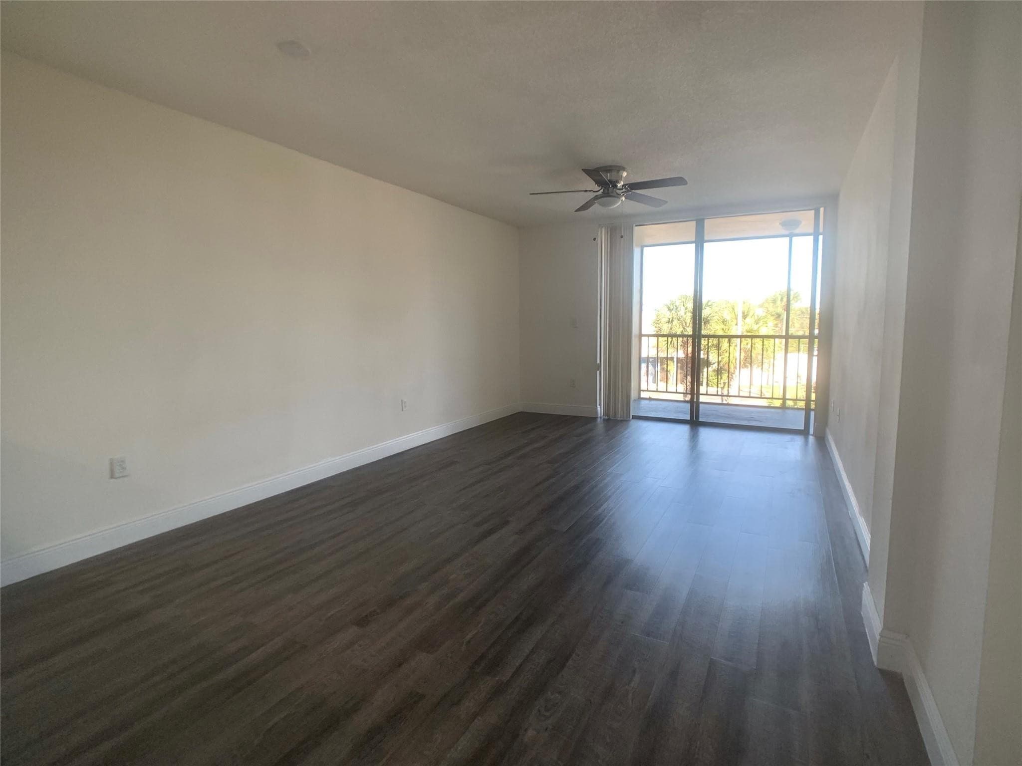 19455 NE 10 Avenue 6-514, North Miami Beach, FL 33179 — photo 3 of 18