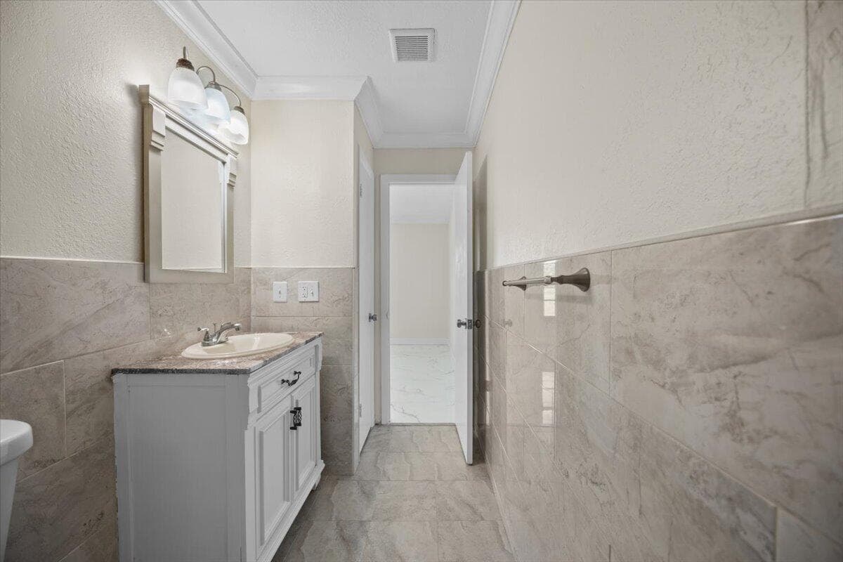 5540 S Lakewood Cir Circle S F, Margate, FL 33063 — photo 25 of 50