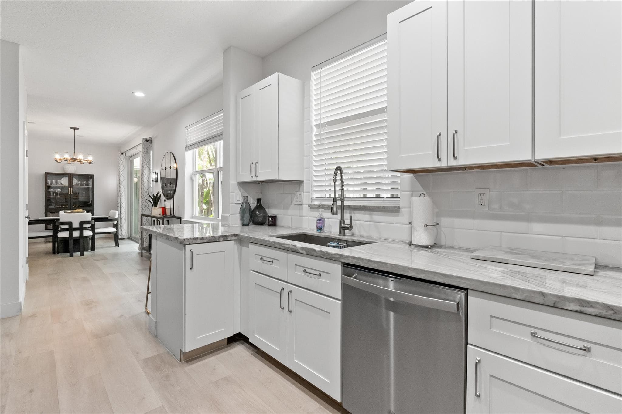 417 SW 8th Street, Fort Lauderdale, FL 33315 — photo 11 of 30