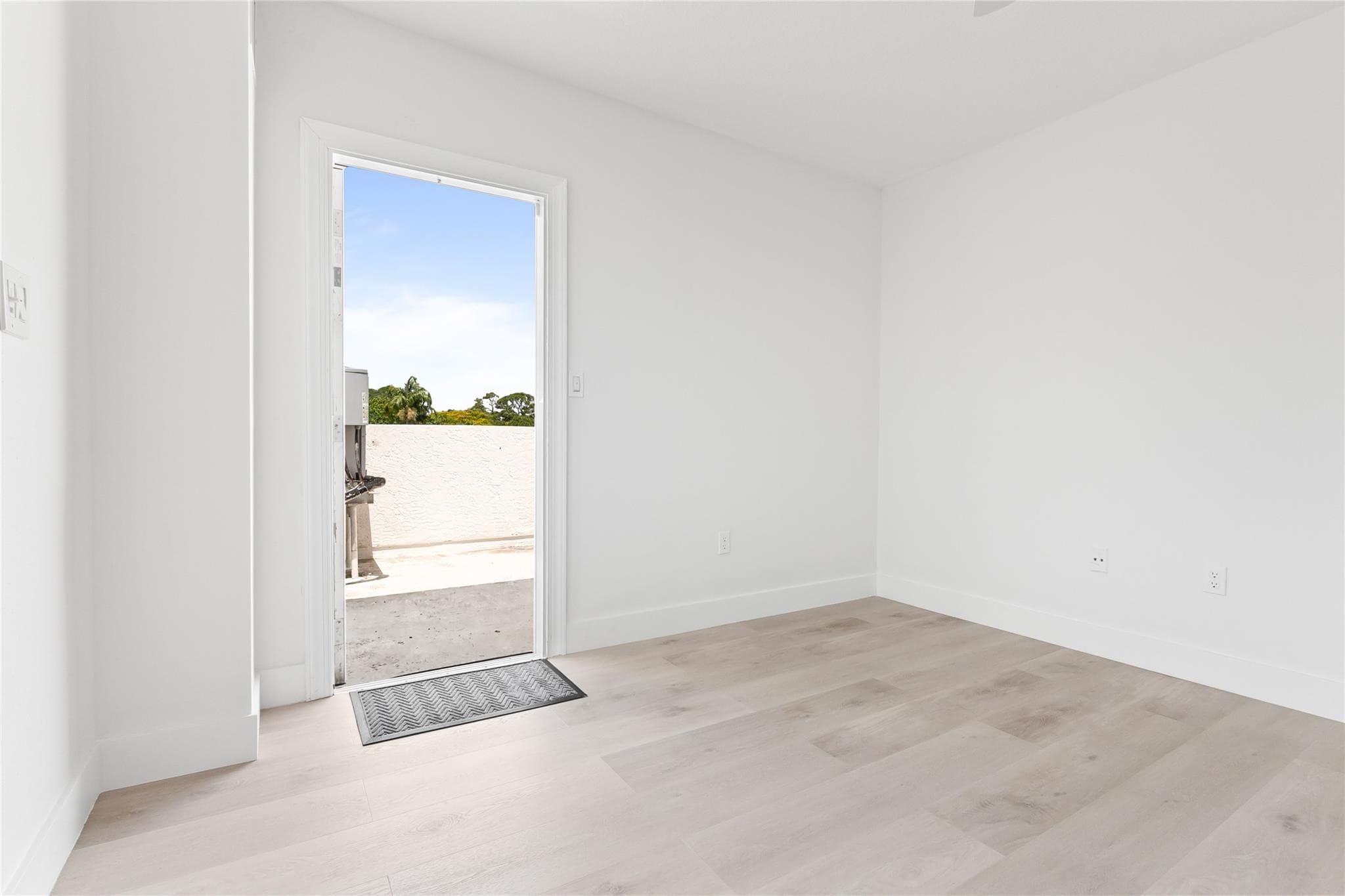 417 SW 8th Street, Fort Lauderdale, FL 33315 — photo 25 of 30