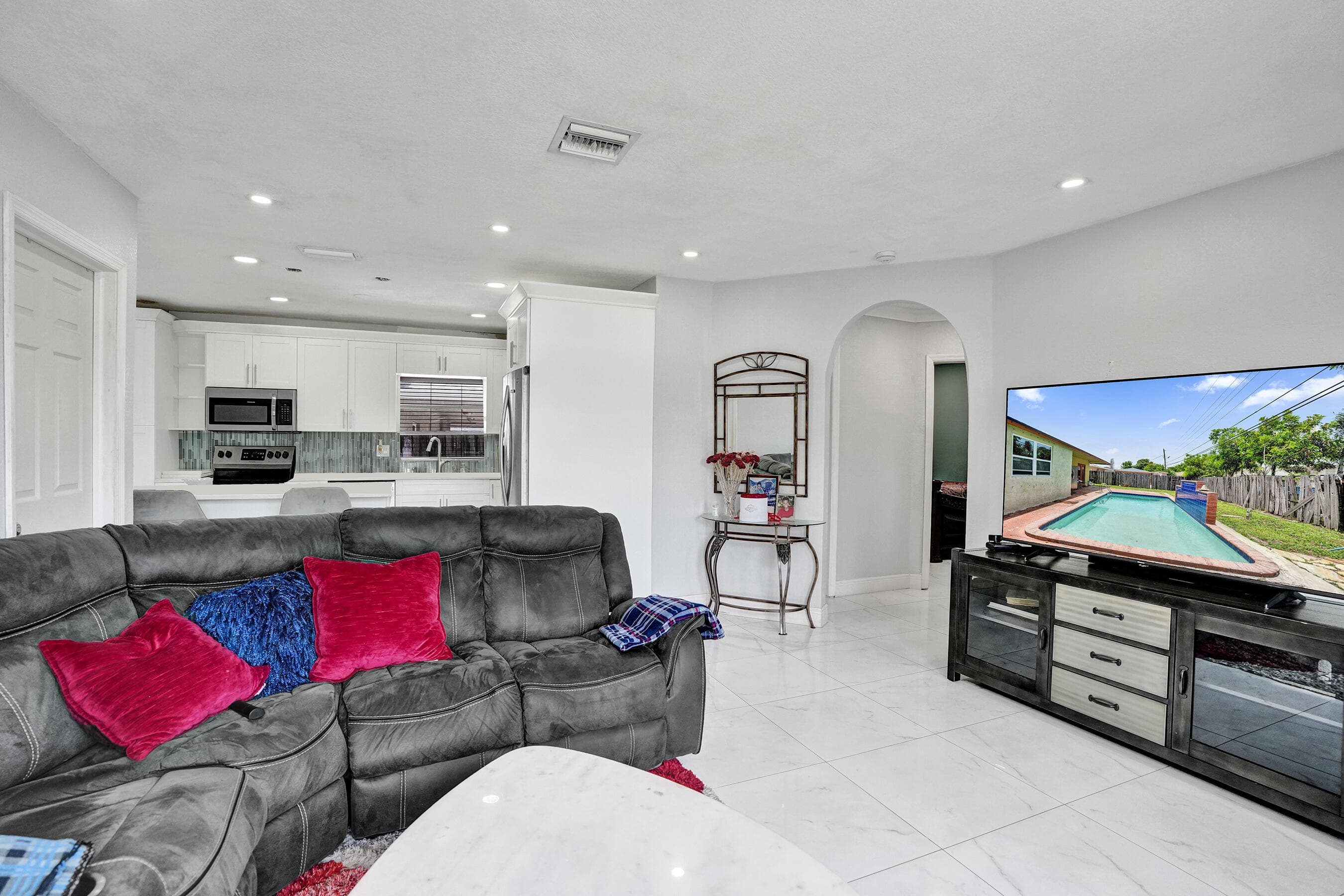 151 NW 21st Street, Pompano Beach, FL 33060 — photo 11 of 33