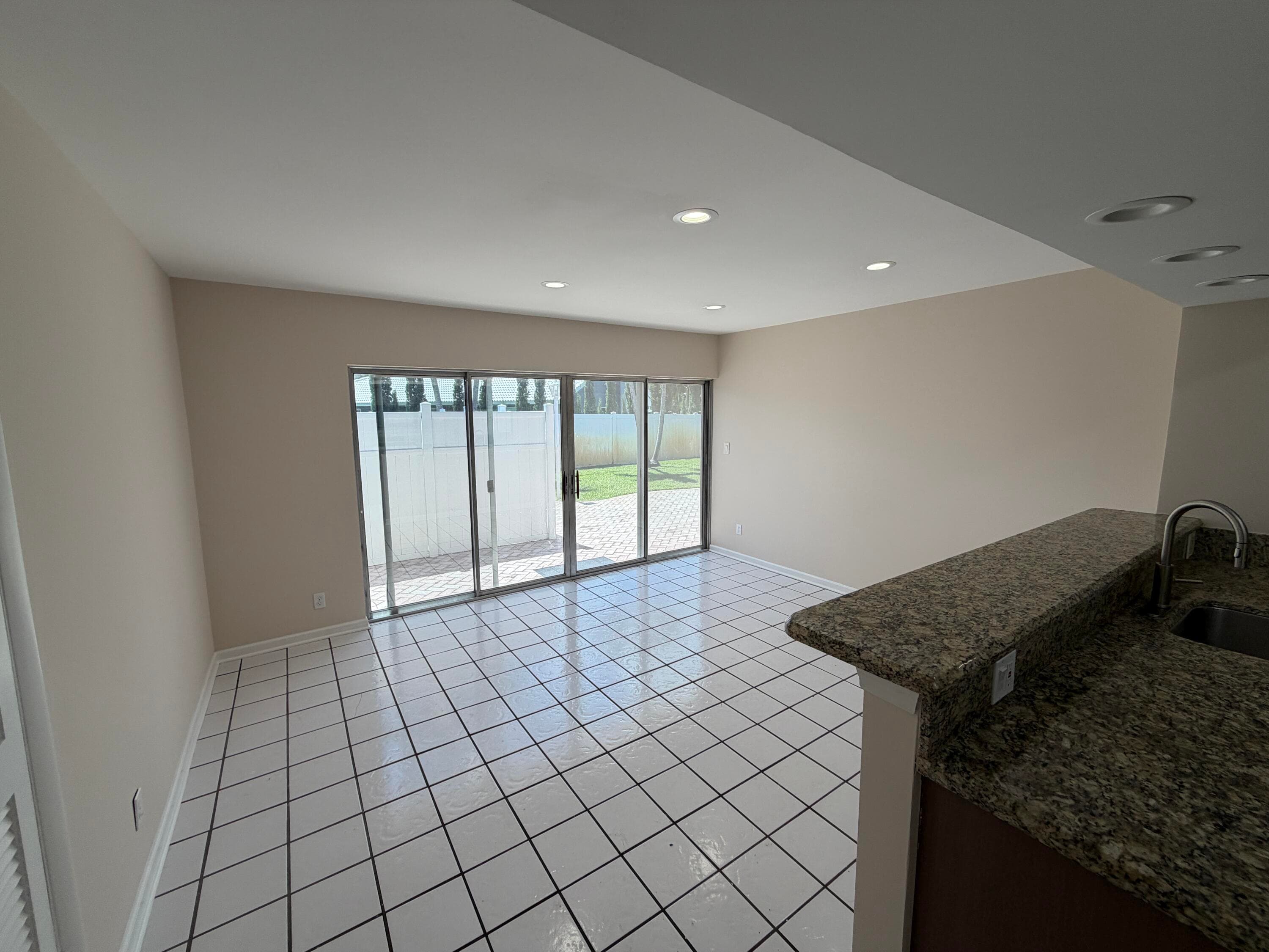 499 W Conference Drive, Boca Raton, FL 33486 — photo 10 of 31