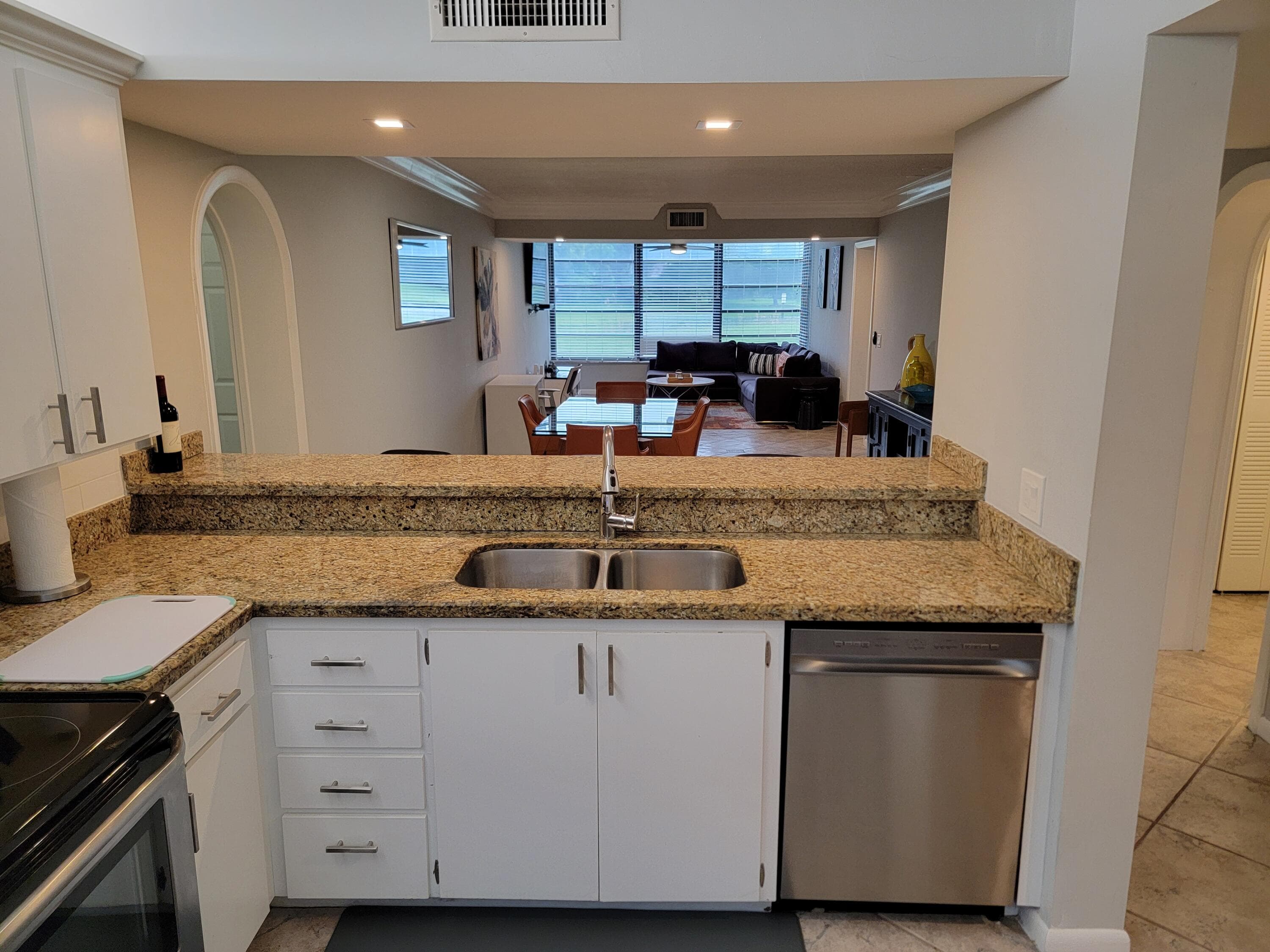3540 Whitehall Drive 106, West Palm Beach, FL 33401 — photo 1 of 28