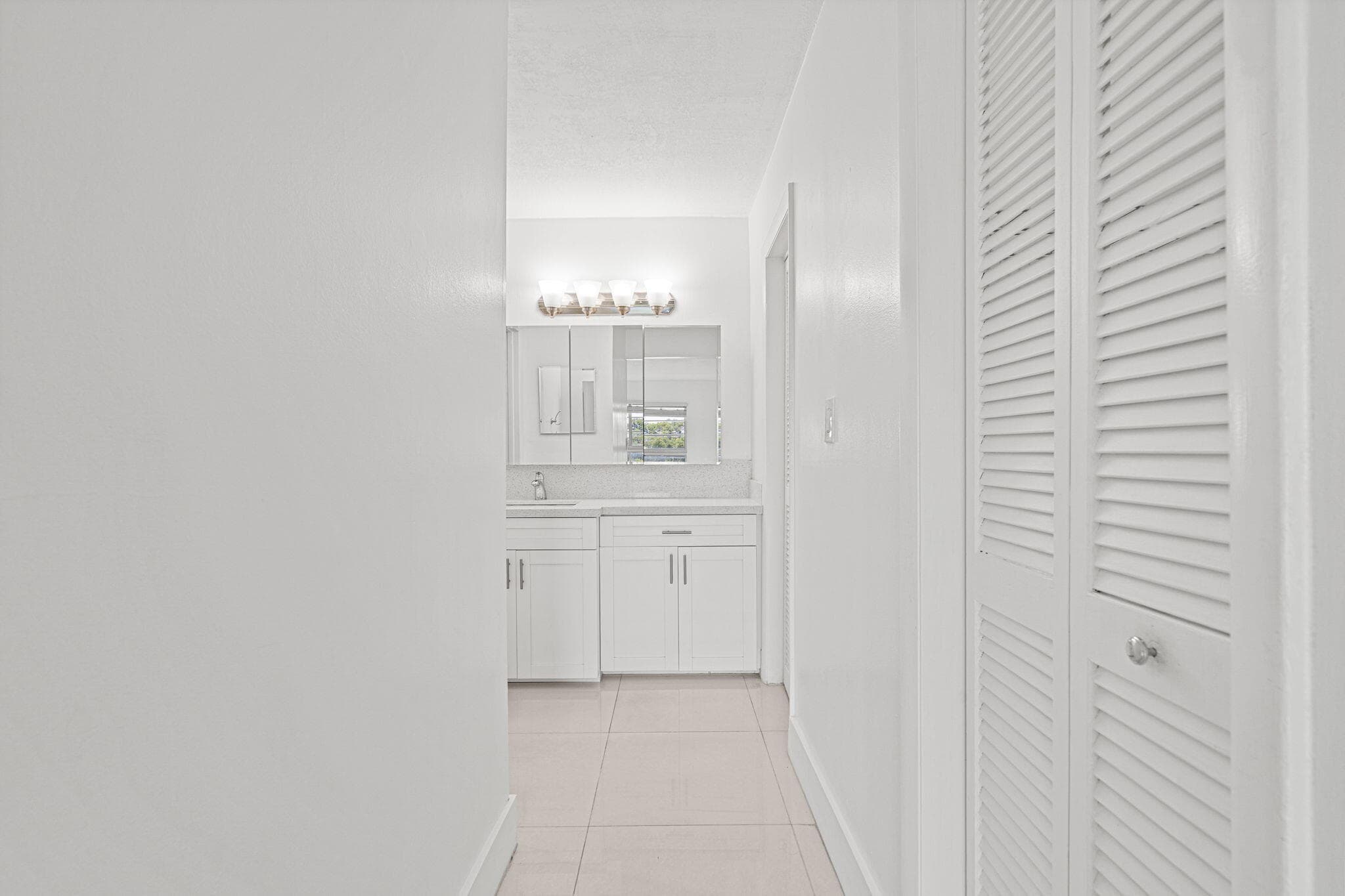 9170 Fontainebleau Boulevard 301, Miami, FL 33172 — photo 22 of 35
